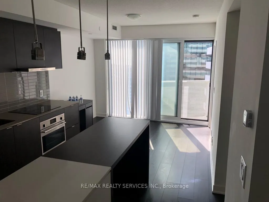 Photo 5 of Unit 4201, 88 Harbour Street, Toronto, Waterfront Communities — HOMEH