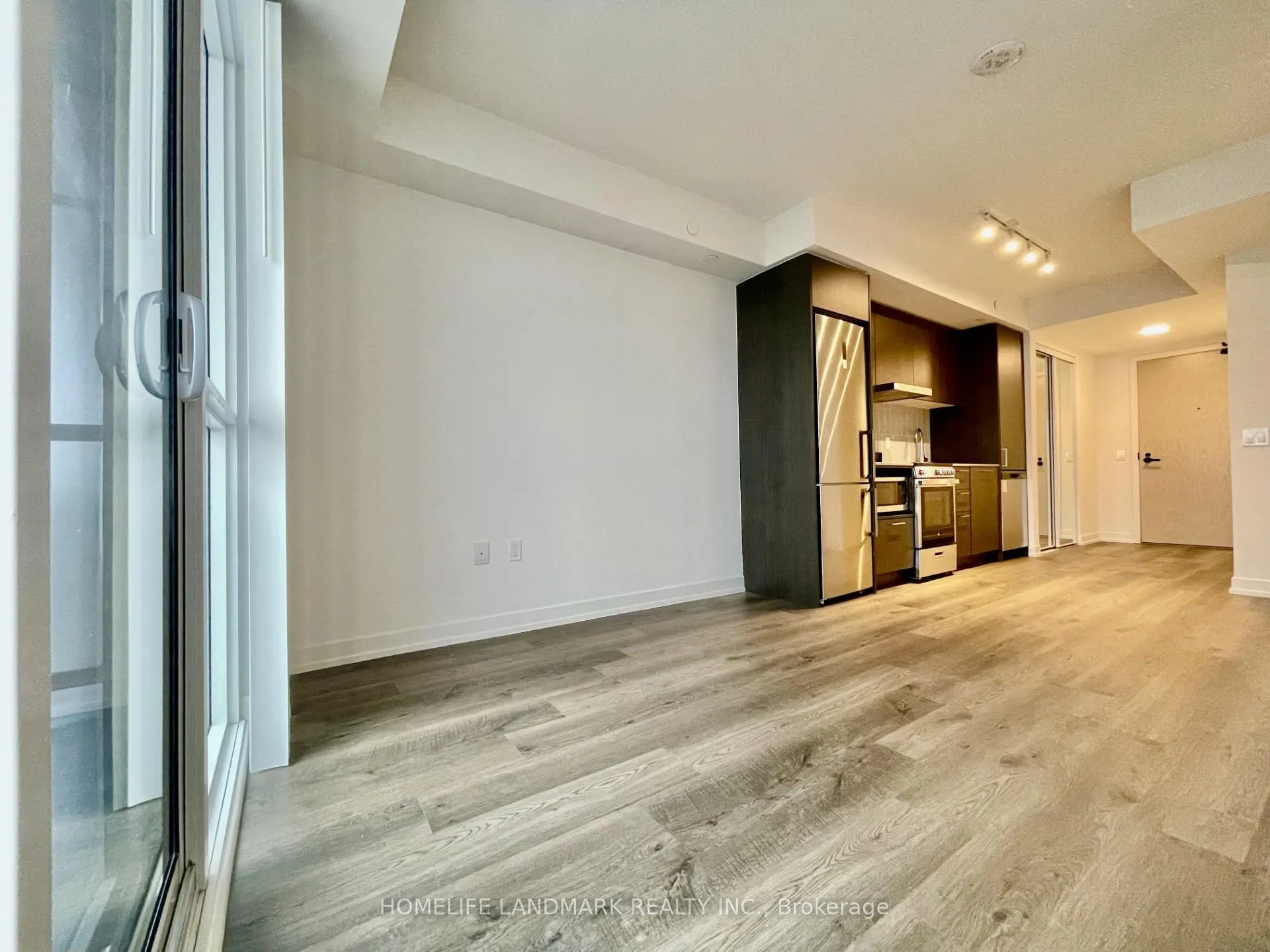 Photo 7 of Unit 3509, 195 Commerce Street, Vaughan, Vaughan Corporate Centre — HOMEH