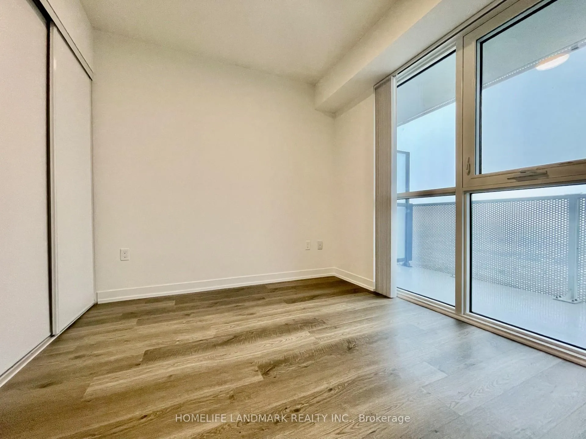 Photo 10 of Unit 3509, 195 Commerce Street, Vaughan, Vaughan Corporate Centre — HOMEH