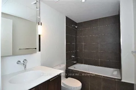 Photo 10 of Unit 918, 95 Bathurst Street, Toronto, Waterfront Communities — HOMEH