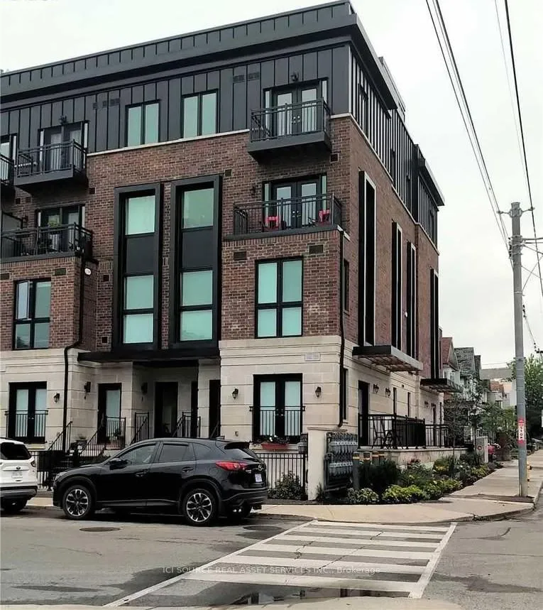 Photo 1 of Unit 2, 100 Coxwell Avenue, Toronto, Greenwood-Coxwell — HOMEH