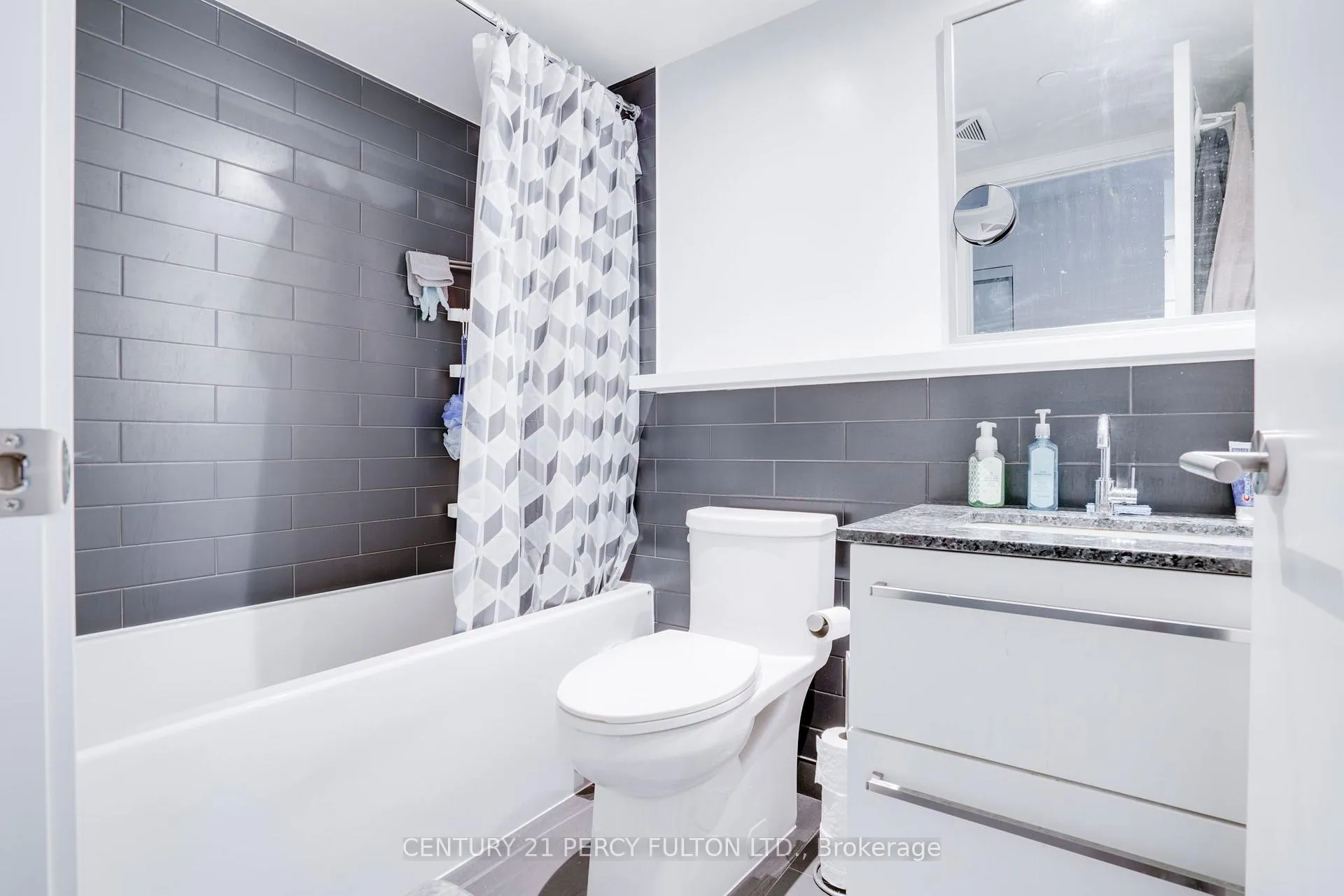 Photo 2 of Unit 516, 120 Varna Drive, Toronto, Englemount-Lawrence — HOMEH
