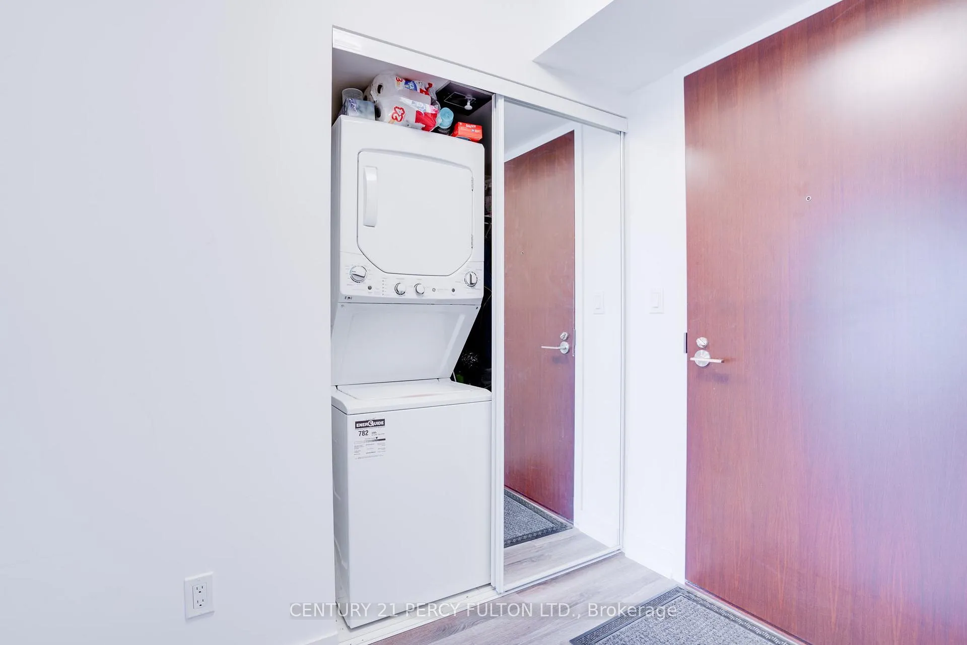 Photo 5 of Unit 516, 120 Varna Drive, Toronto, Englemount-Lawrence — HOMEH