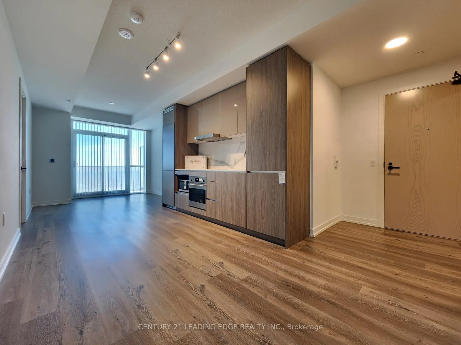 Photo 19 of Unit 4210, 28 Interchange Way, Vaughan, Vaughan Corporate Centre — HOMEH