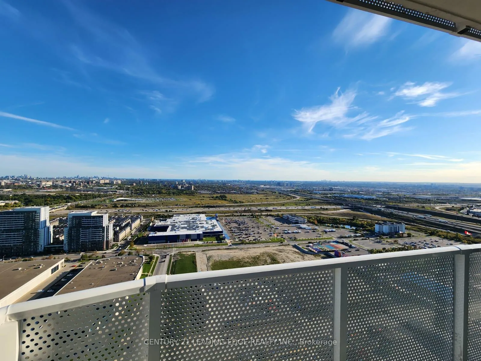 Photo 24 of Unit 4210, 28 Interchange Way, Vaughan, Vaughan Corporate Centre — HOMEH