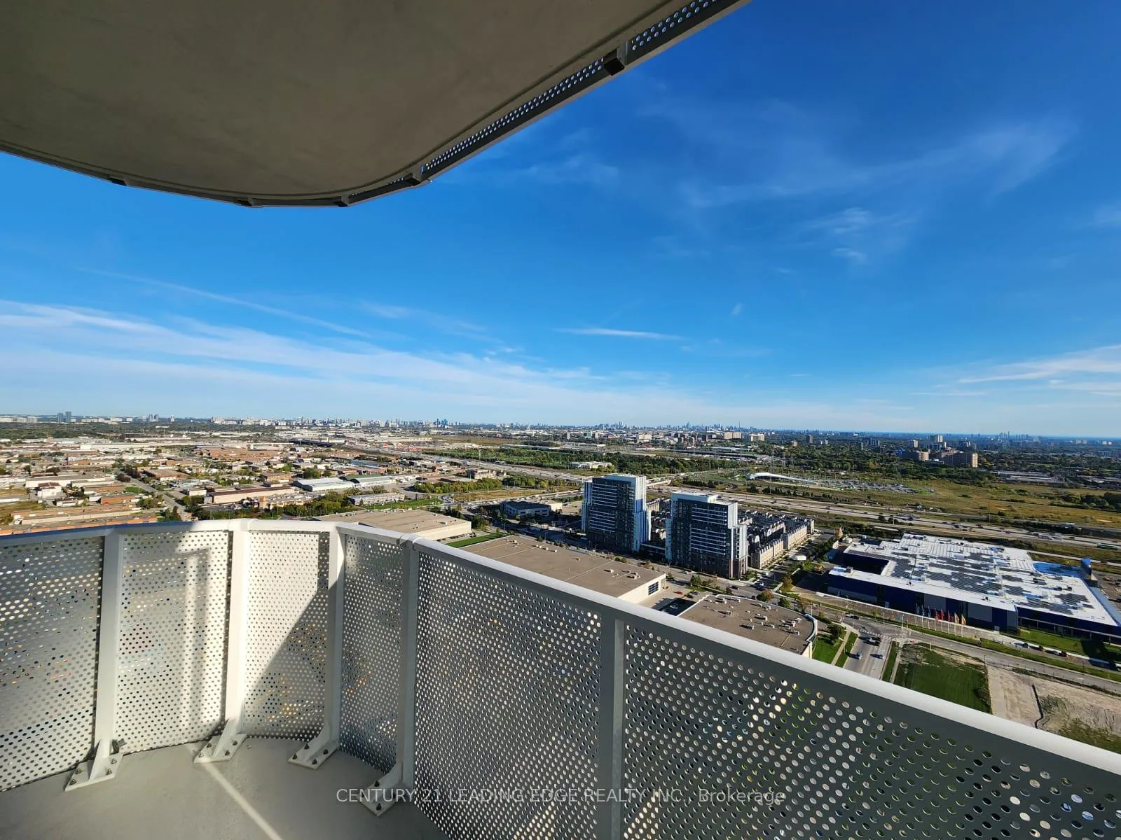 Photo 25 of Unit 4210, 28 Interchange Way, Vaughan, Vaughan Corporate Centre — HOMEH
