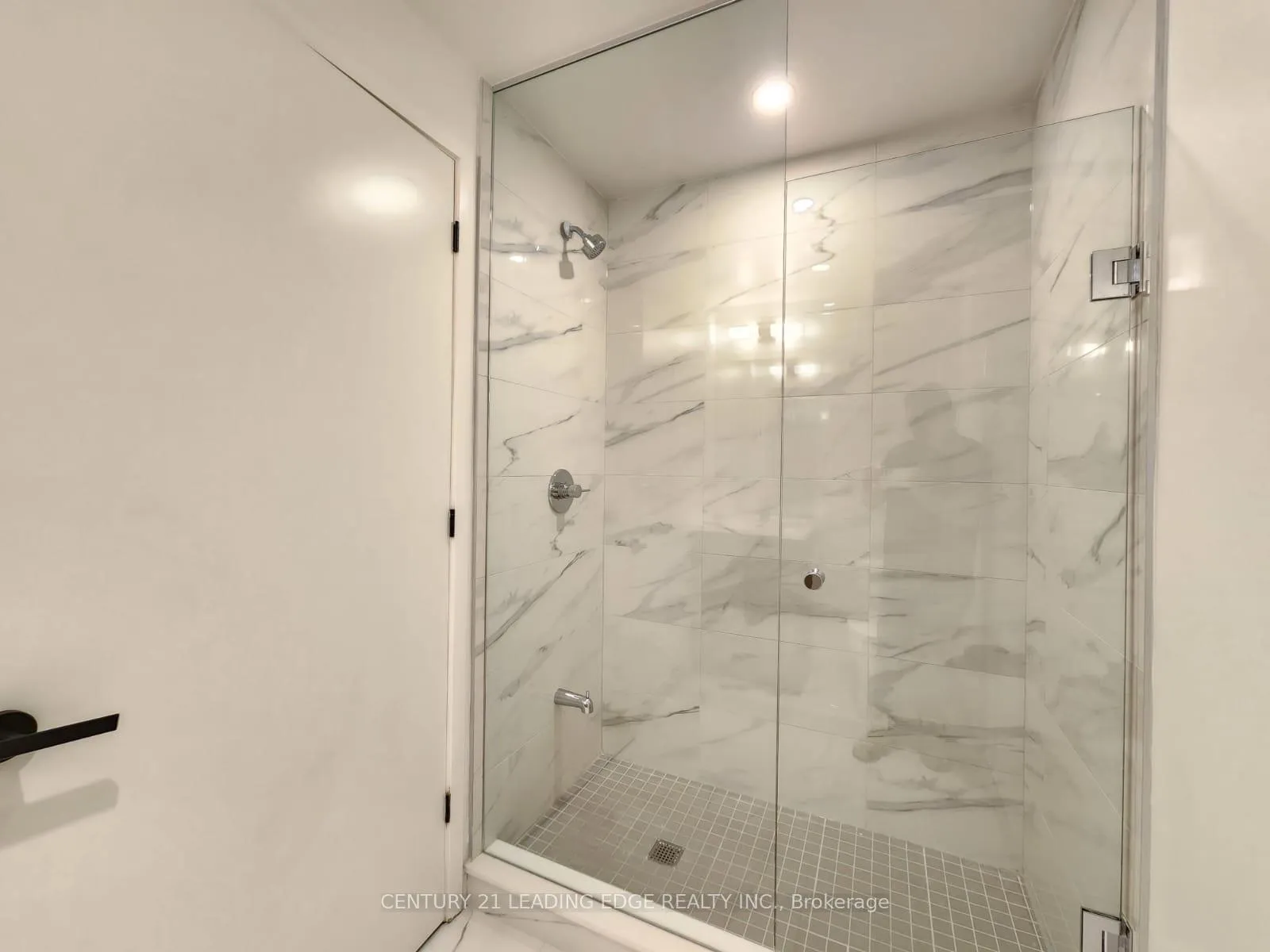 Photo 27 of Unit 4210, 28 Interchange Way, Vaughan, Vaughan Corporate Centre — HOMEH