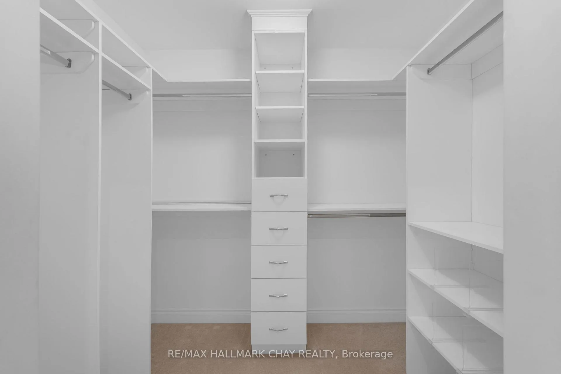 Photo 19 of Unit 1108, 37 Ellen Street, Barrie, City Centre — HOMEH