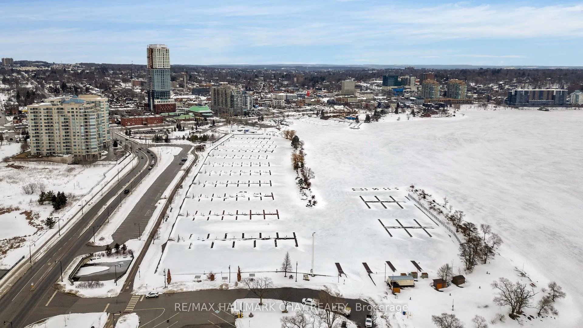 Photo 34 of Unit 1108, 37 Ellen Street, Barrie, City Centre — HOMEH