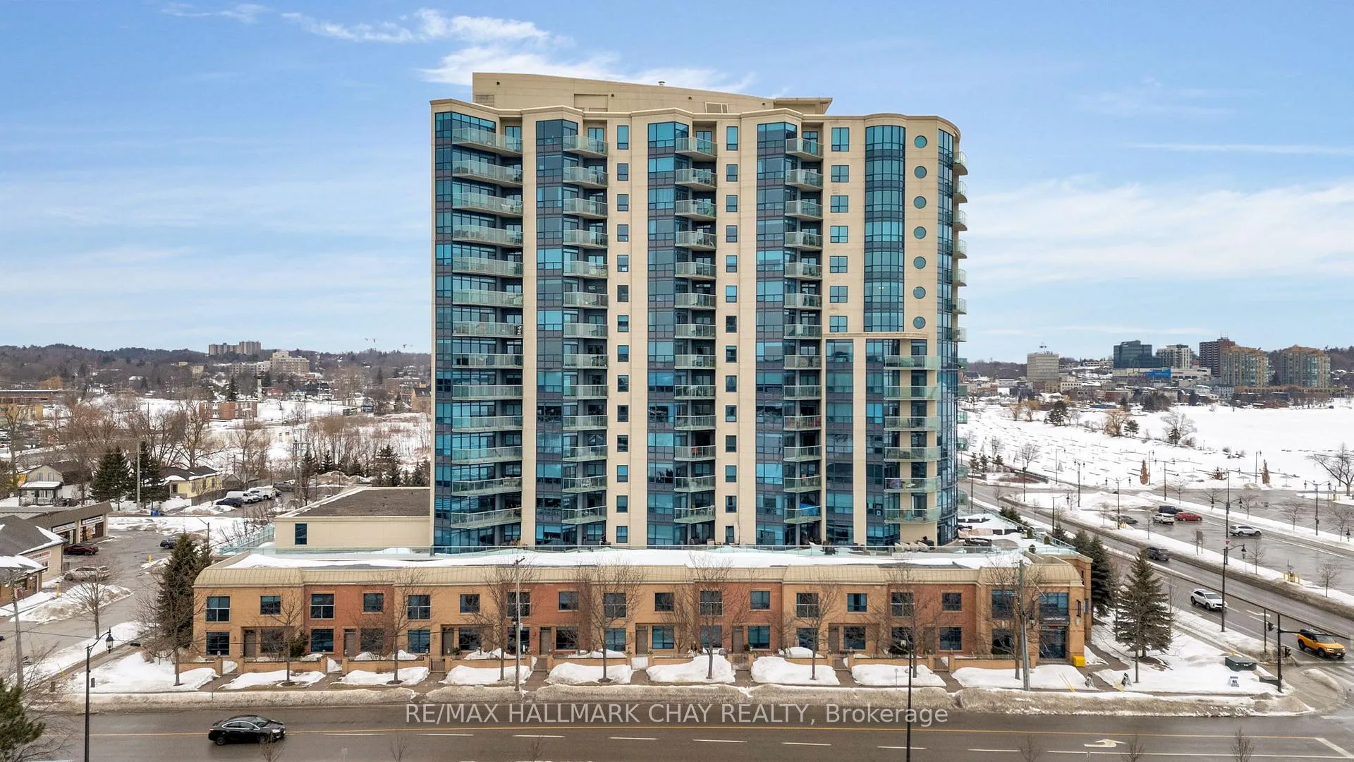 Photo 36 of Unit 1108, 37 Ellen Street, Barrie, City Centre — HOMEH