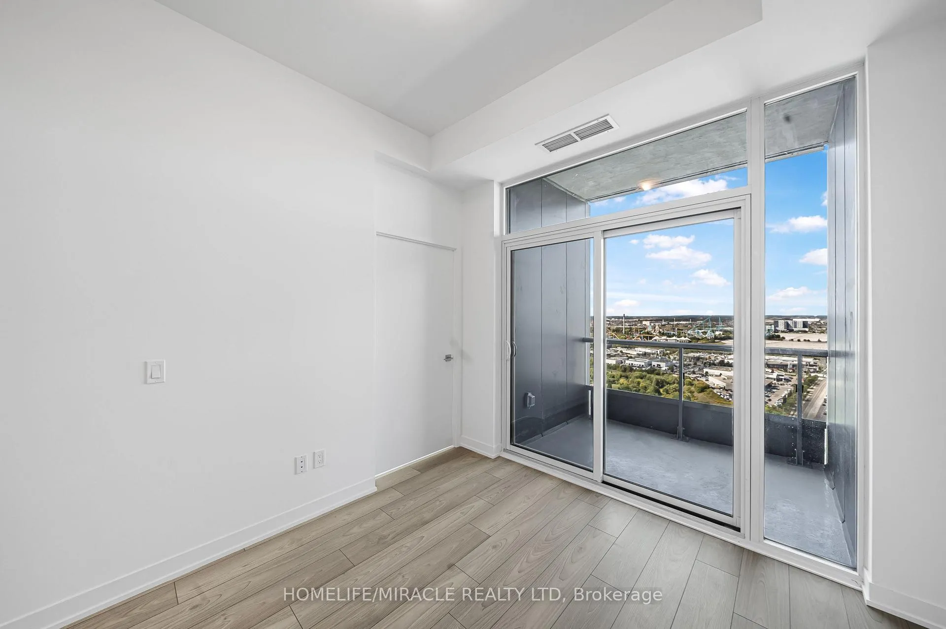 Photo 10 of Unit 2903, 498 Caldari Road, Vaughan, Concord — HOMEH