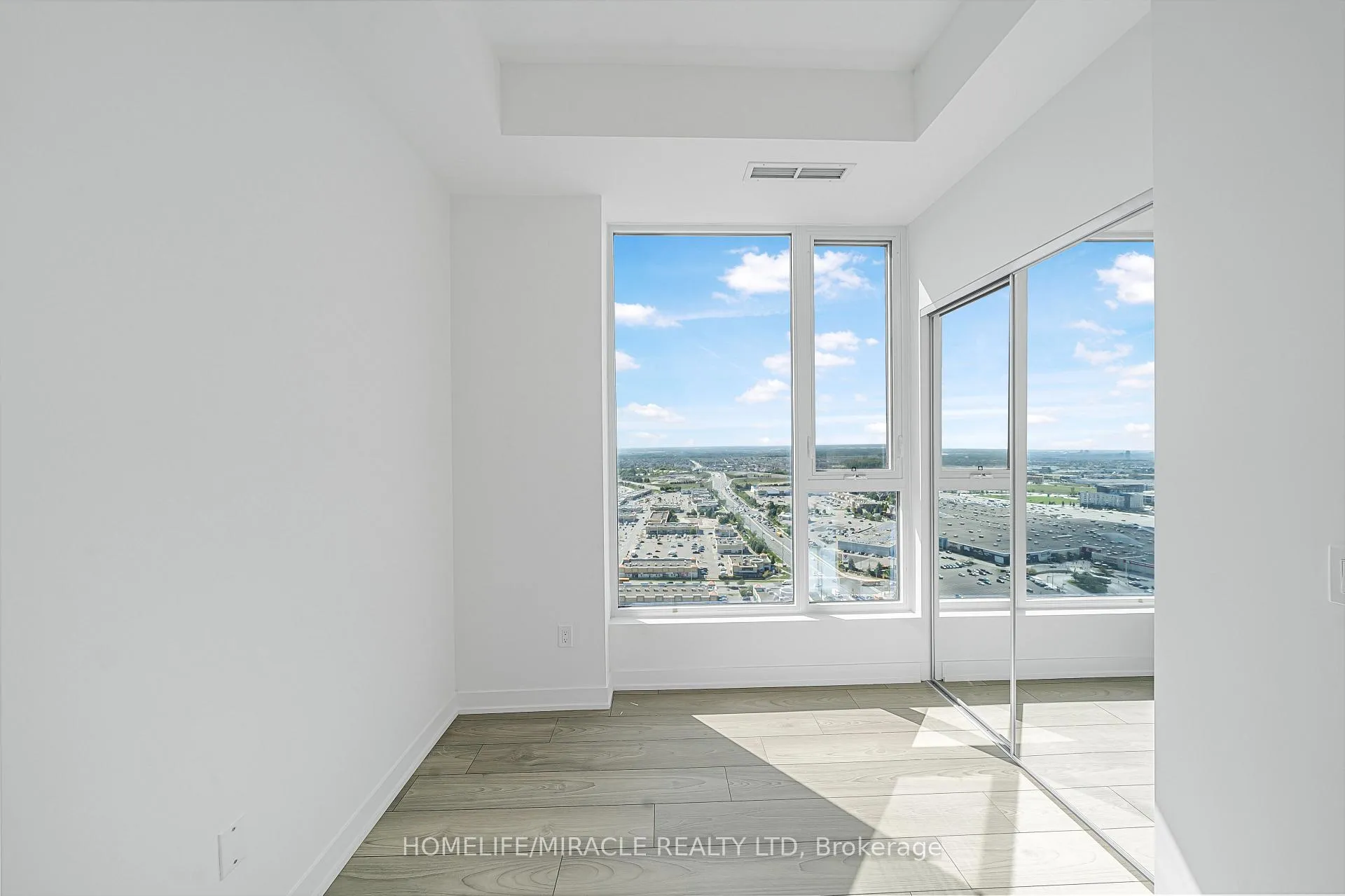 Photo 18 of Unit 2903, 498 Caldari Road, Vaughan, Concord — HOMEH
