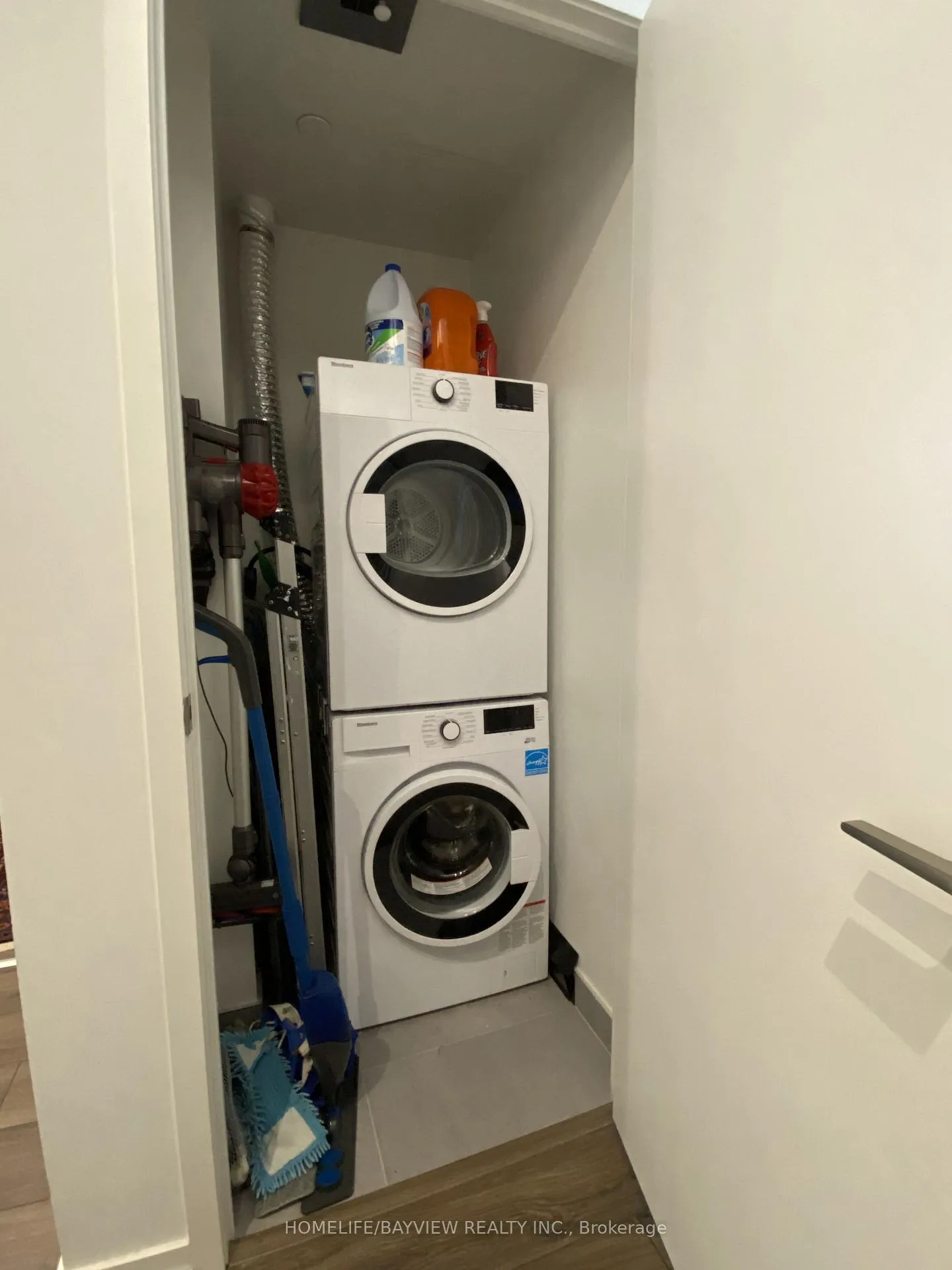 Photo 11 of Unit 2907, 7890 Jane Street, Vaughan, Vaughan Corporate Centre — HOMEH