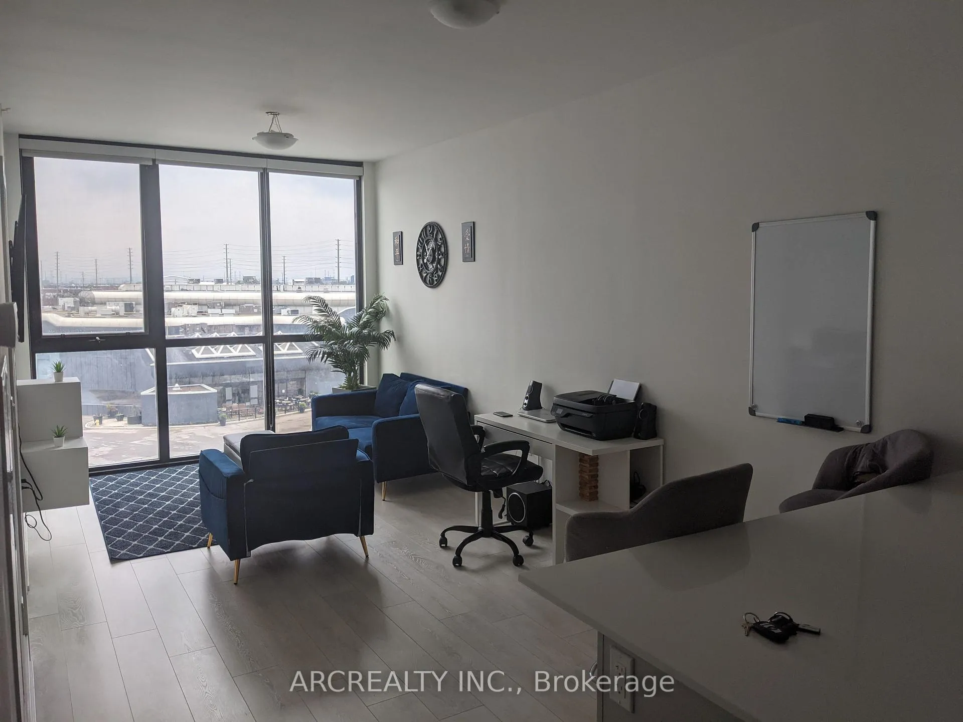 Photo 6 of Unit 427, 2908 Highway 7 E, Vaughan, Concord — HOMEH