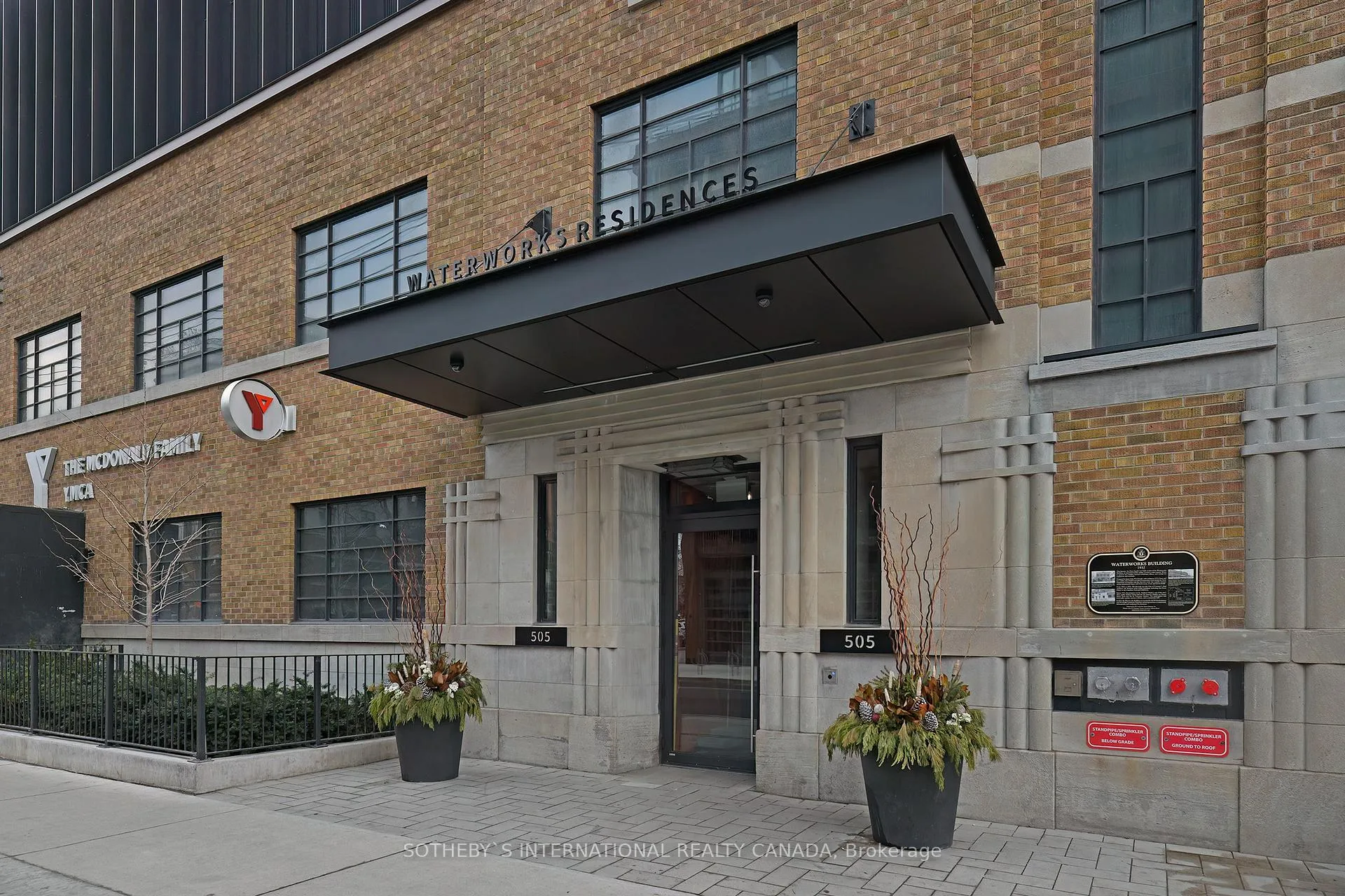 Front of Unit 411, 505 Richmond Street W