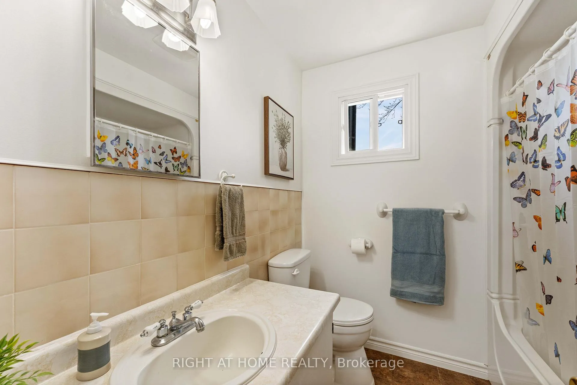 Photo 13 of 10 Preston Street, Oro-Medonte, Warminster — HOMEH