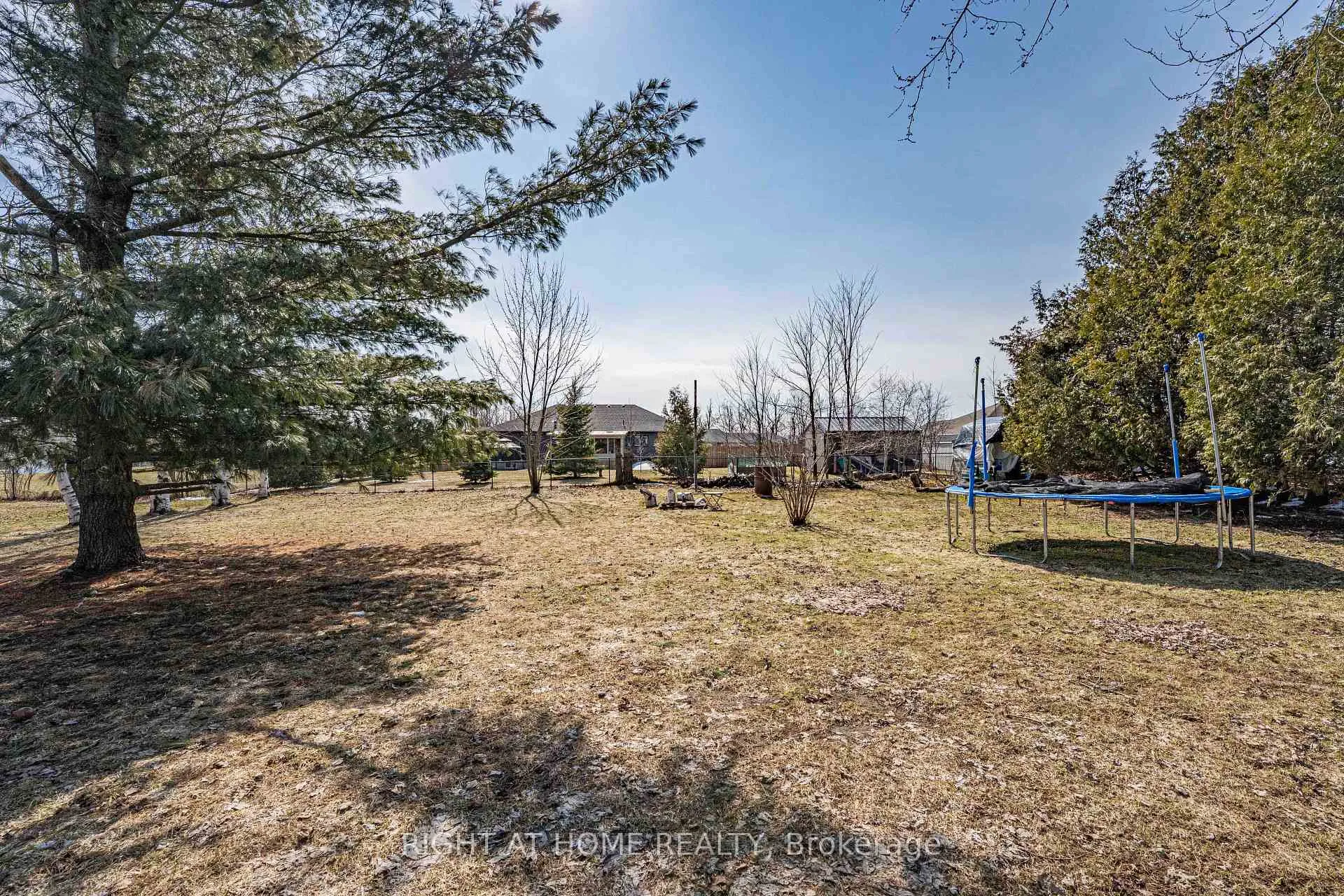 Photo 16 of 10 Preston Street, Oro-Medonte, Warminster — HOMEH