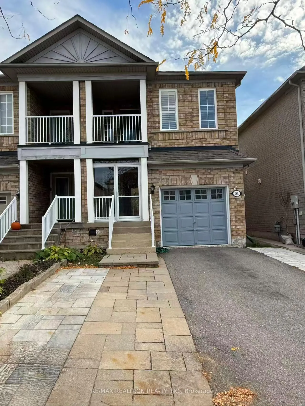 Front of Unit Main and Upper, 165 Warwick Crescent