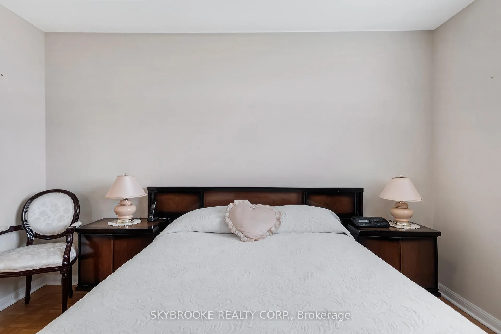 Photo 9 of Unit 510, 2506 Rutherford Road, Vaughan, Maple — HOMEH