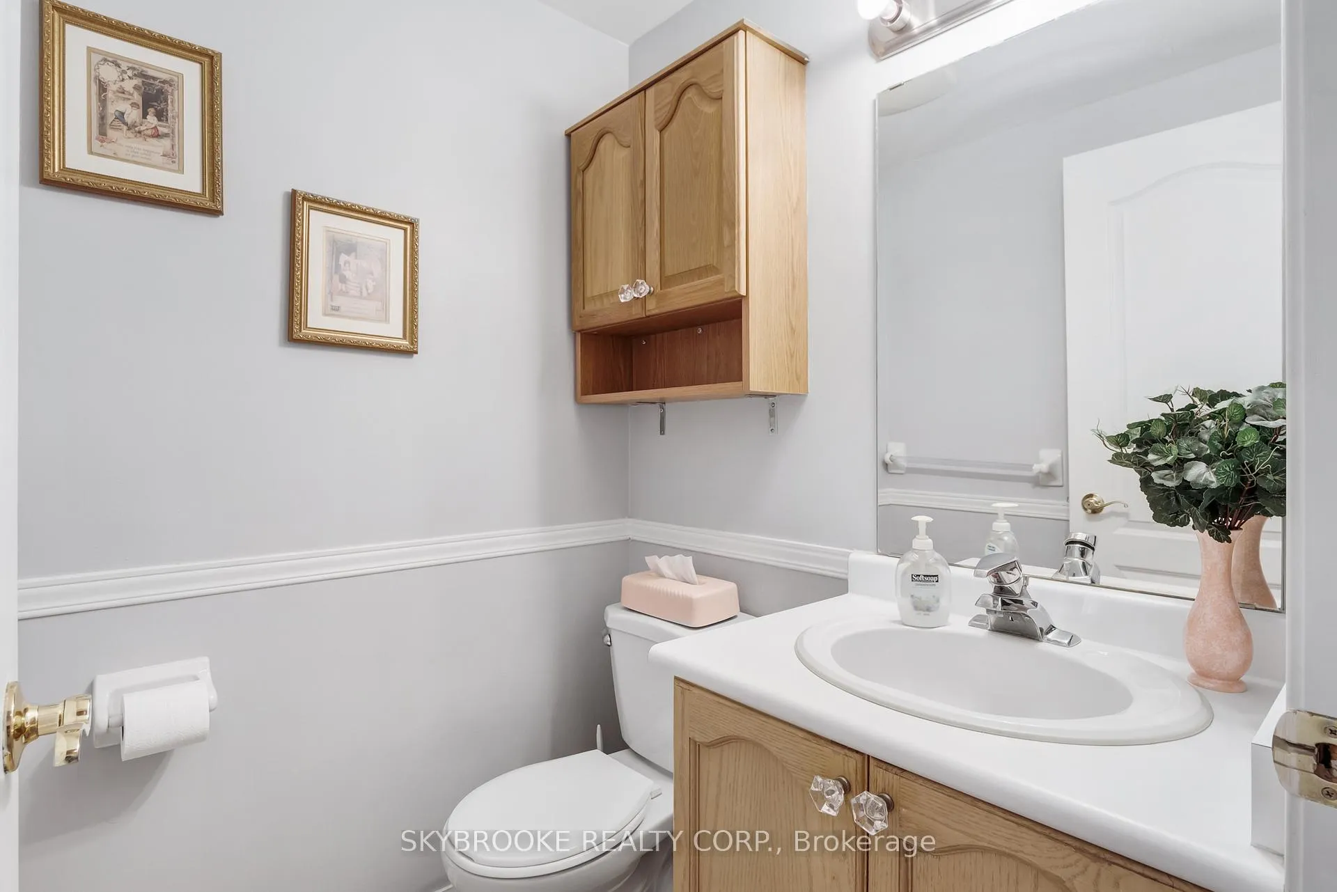 Photo 14 of Unit 510, 2506 Rutherford Road, Vaughan, Maple — HOMEH