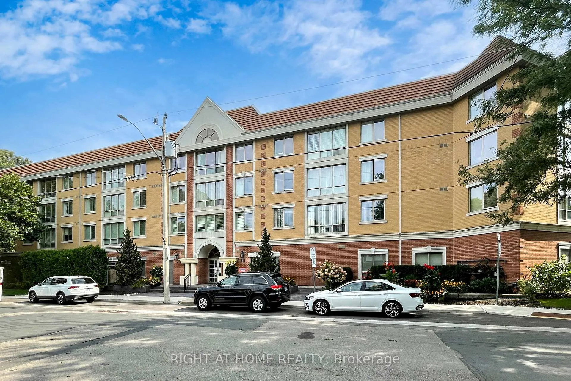 Photo 1 of Unit 310, 211 Randolph Road, Toronto, Leaside — HOMEH