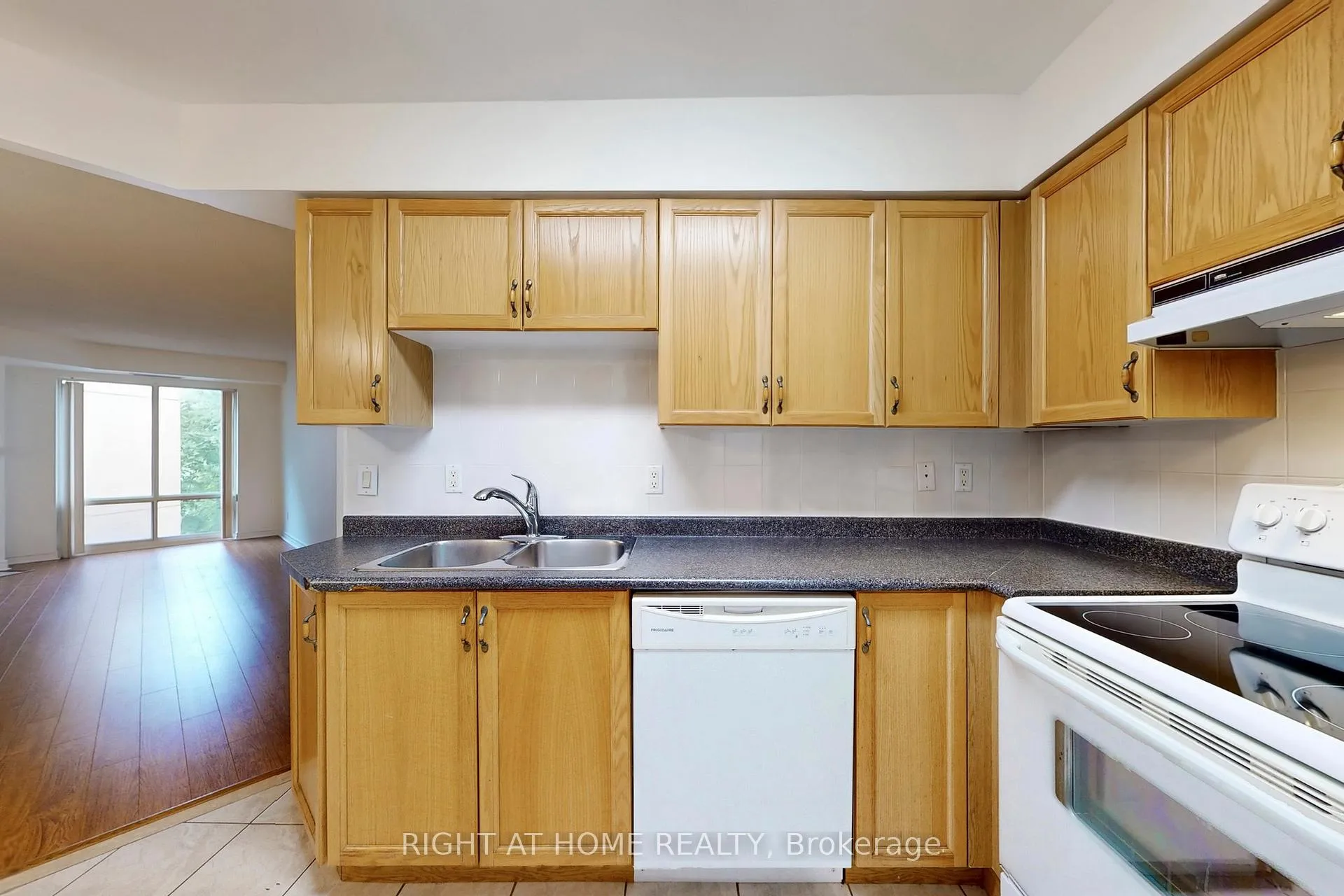 Photo 16 of Unit 310, 211 Randolph Road, Toronto, Leaside — HOMEH
