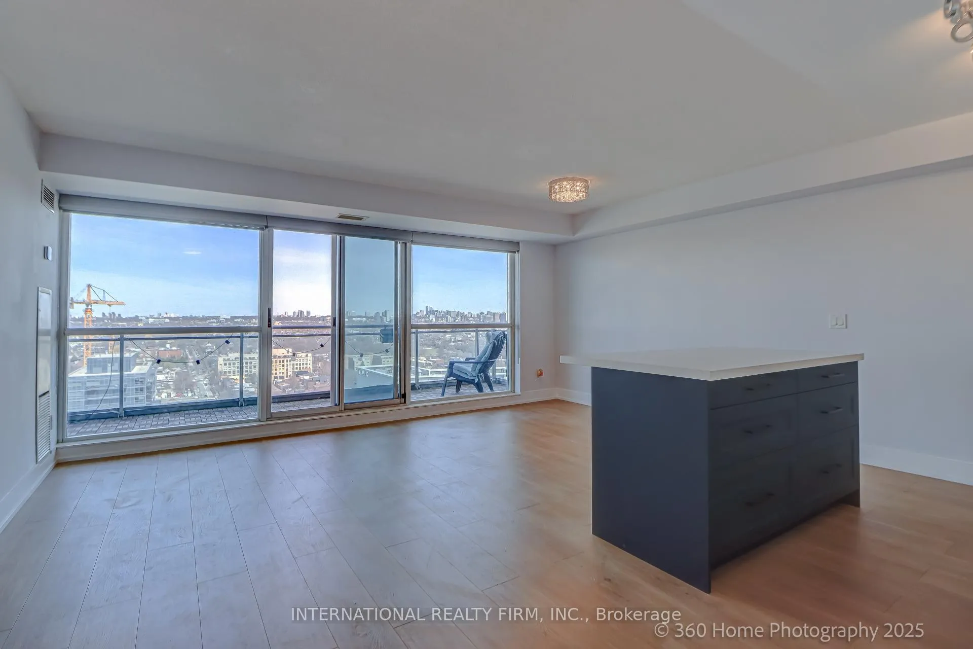 Photo 2 of Unit 2305, 80 Western Battery Road, Toronto, Niagara — HOMEH