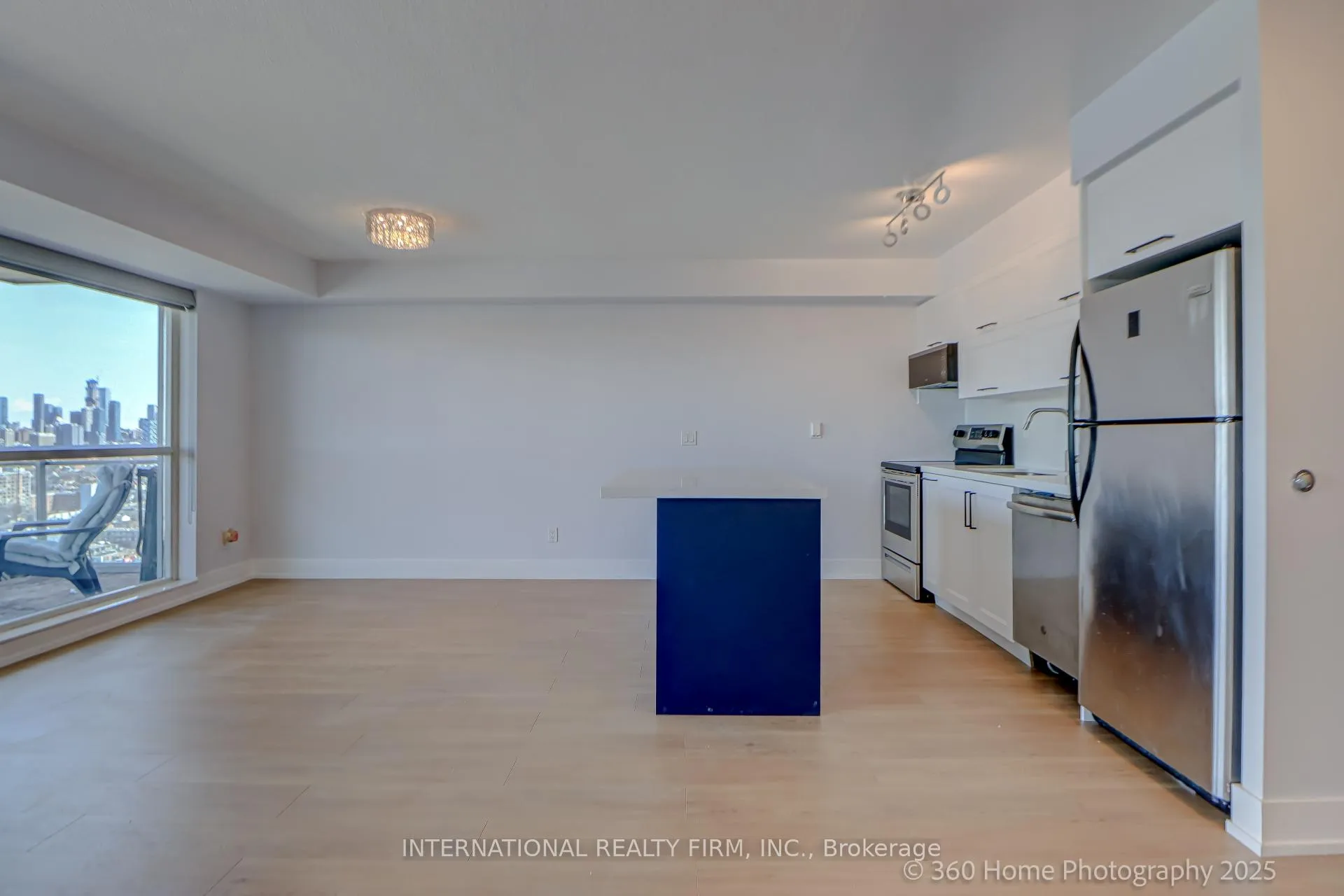 Photo 3 of Unit 2305, 80 Western Battery Road, Toronto, Niagara — HOMEH