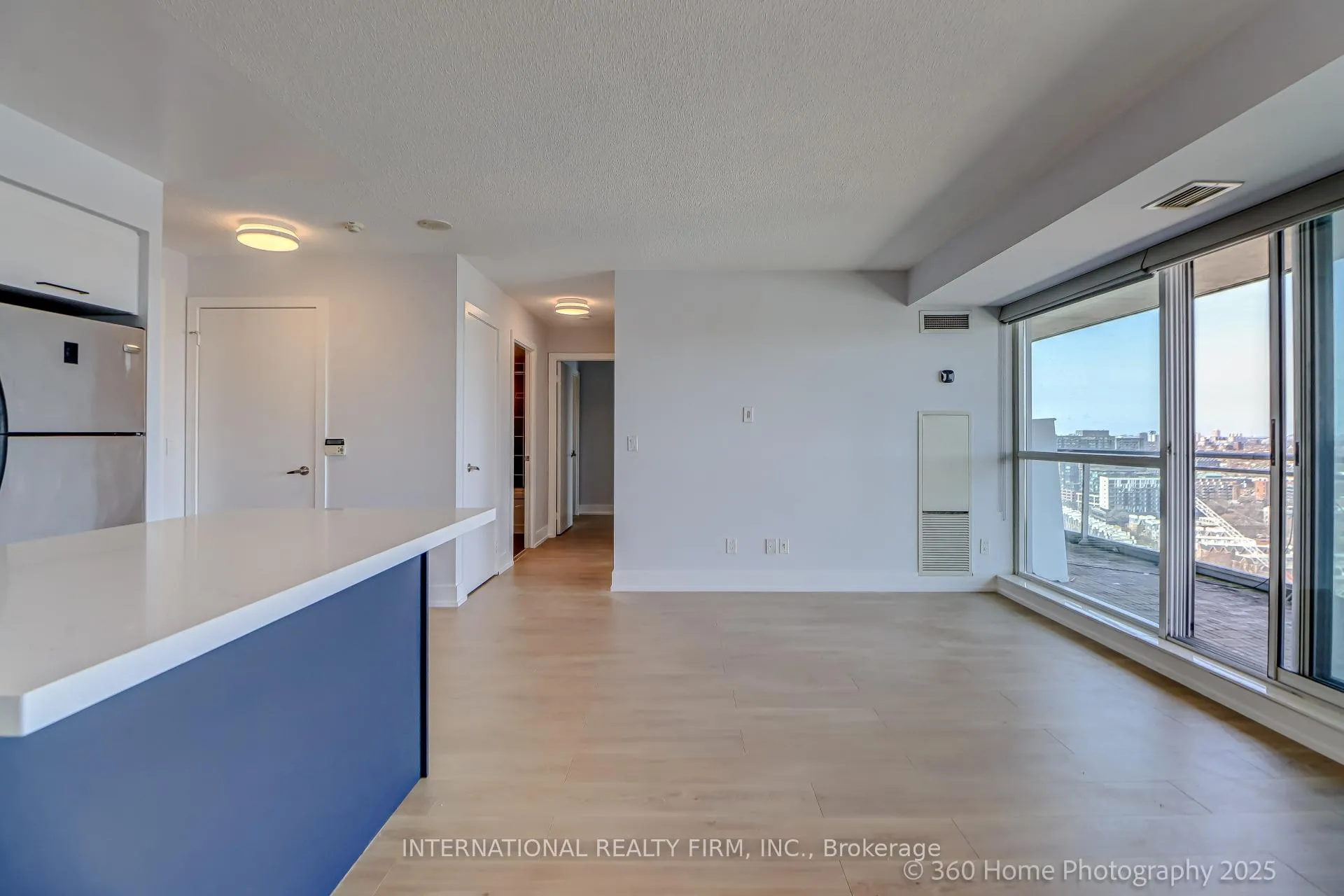 Photo 7 of Unit 2305, 80 Western Battery Road, Toronto, Niagara — HOMEH