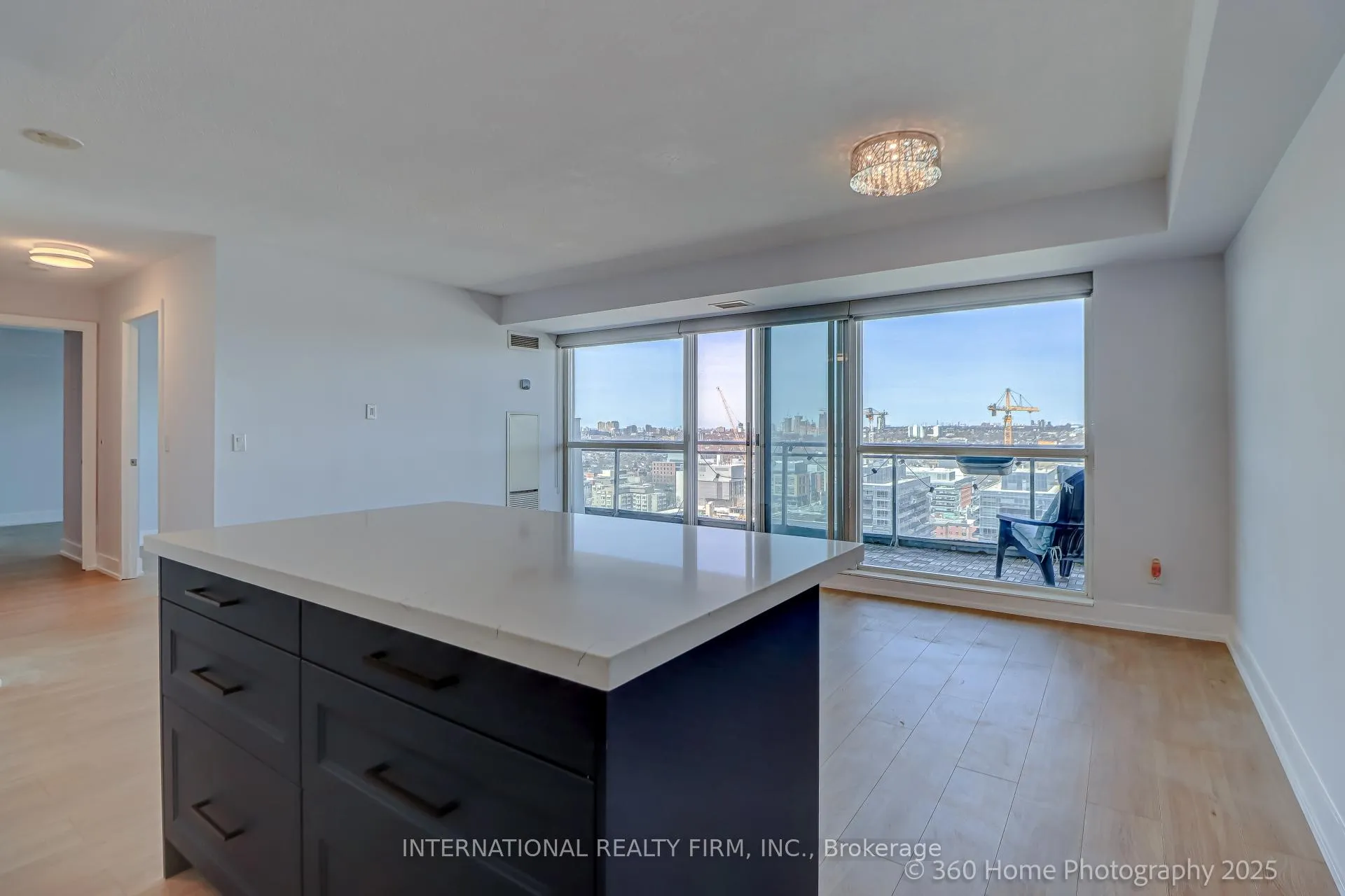 Photo 10 of Unit 2305, 80 Western Battery Road, Toronto, Niagara — HOMEH