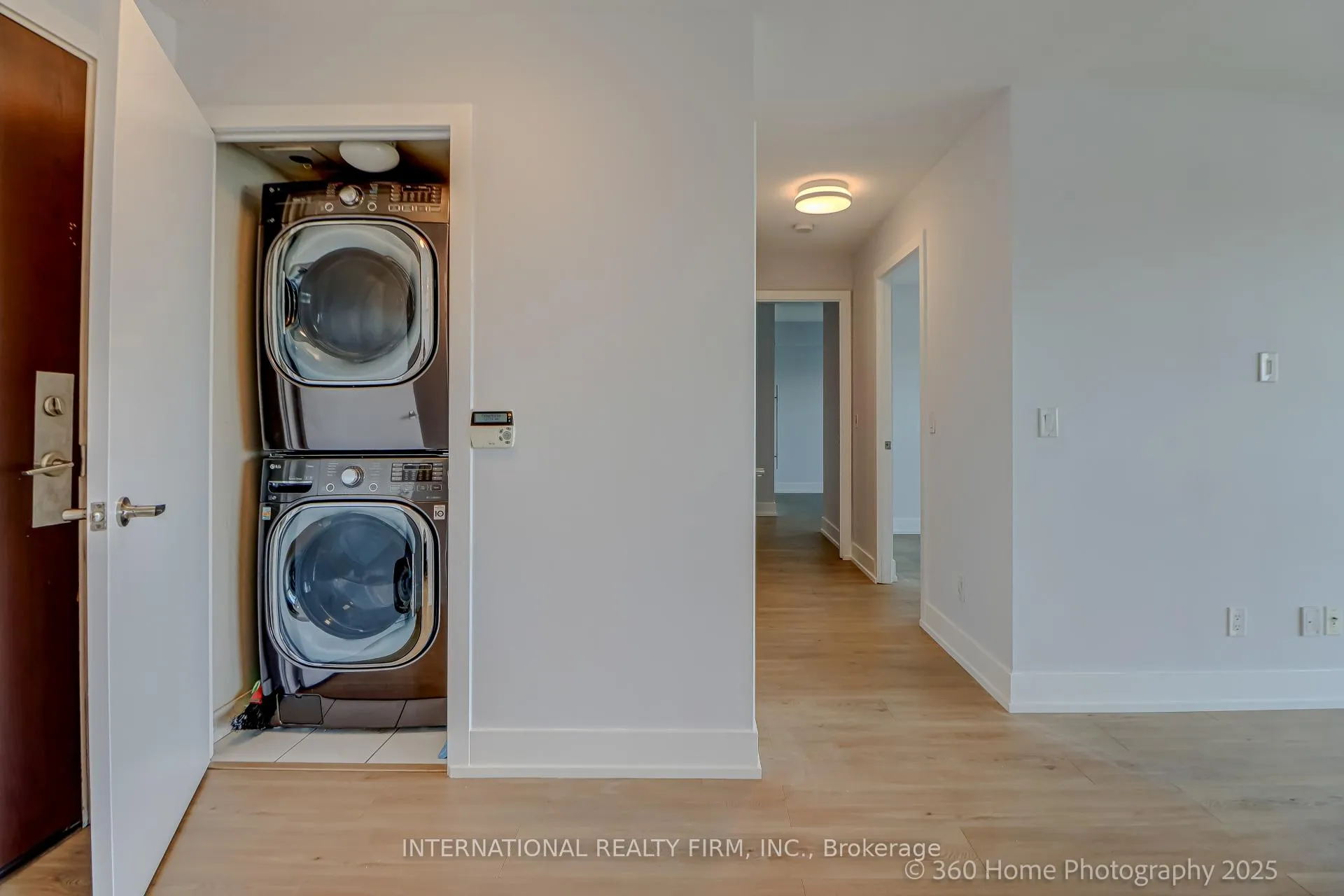 Photo 11 of Unit 2305, 80 Western Battery Road, Toronto, Niagara — HOMEH