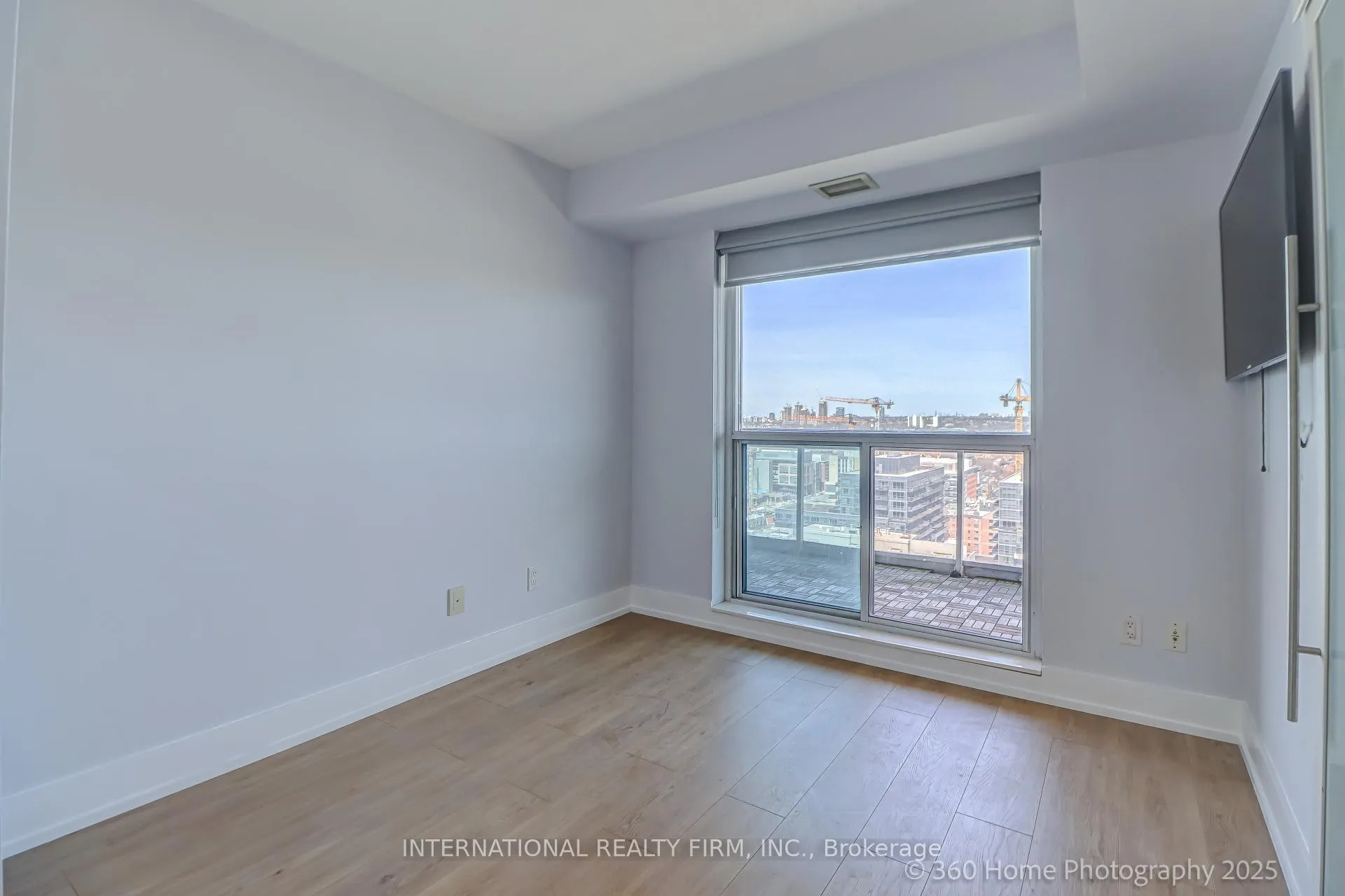 Photo 12 of Unit 2305, 80 Western Battery Road, Toronto, Niagara — HOMEH