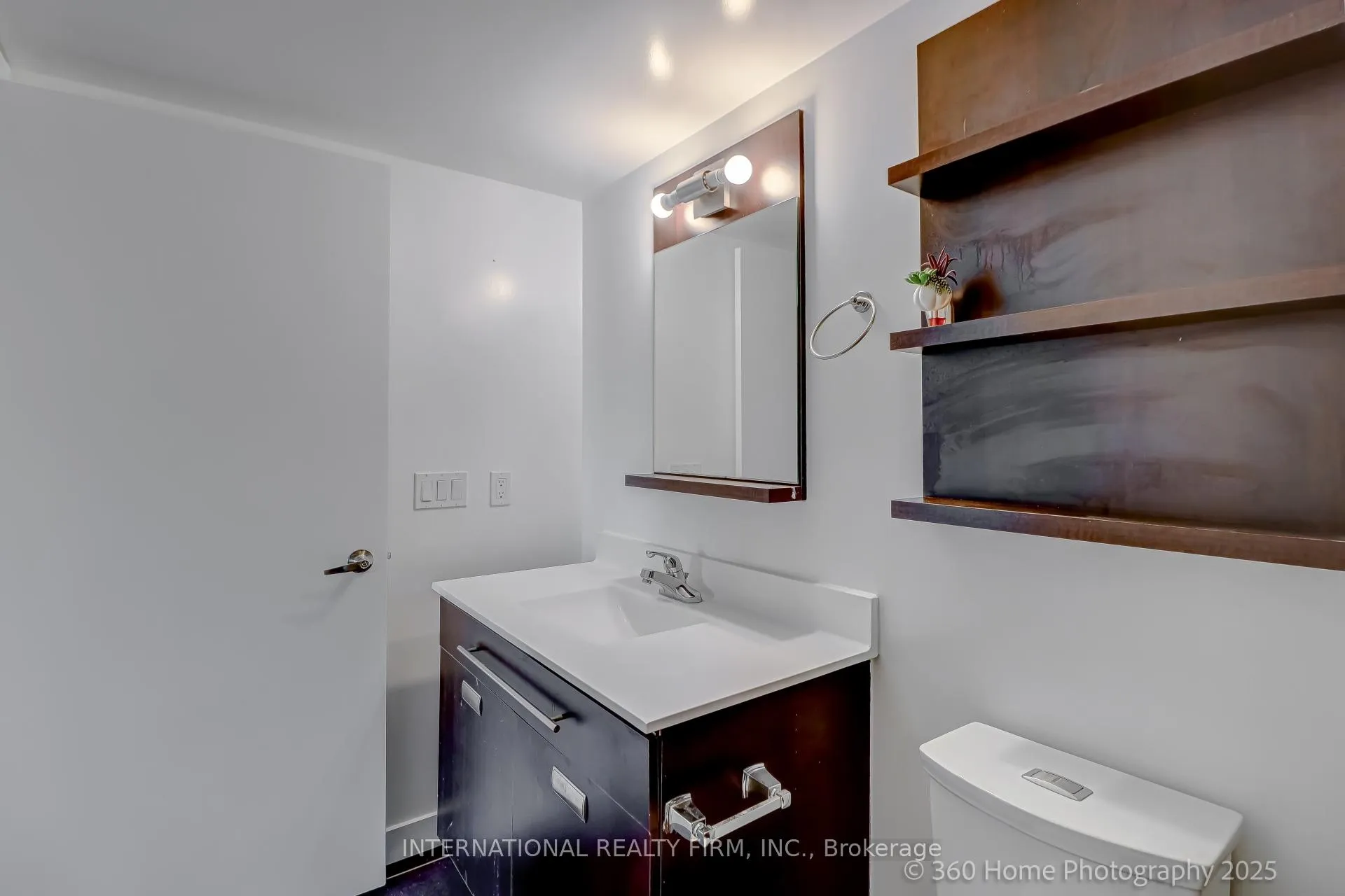 Photo 17 of Unit 2305, 80 Western Battery Road, Toronto, Niagara — HOMEH