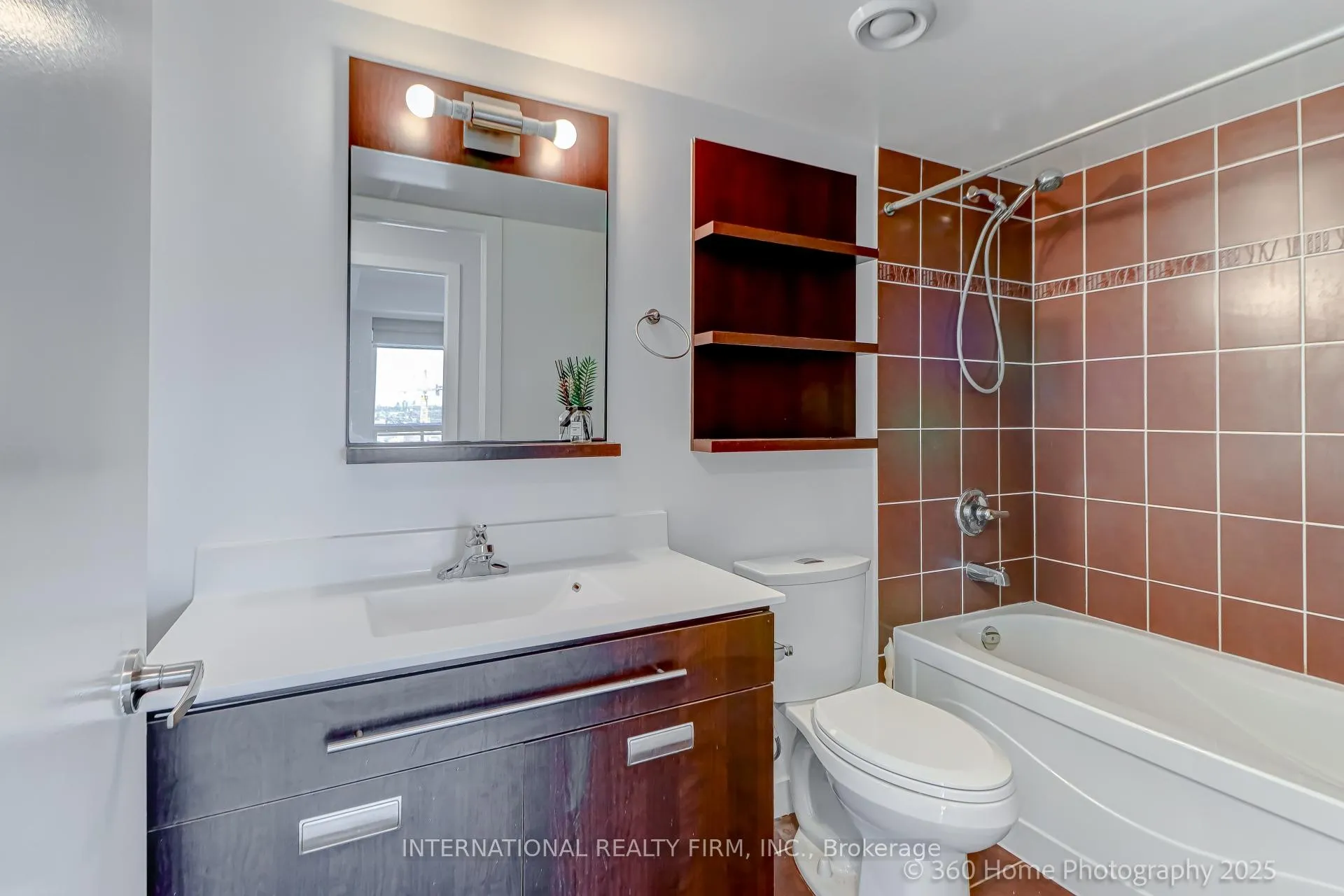 Photo 18 of Unit 2305, 80 Western Battery Road, Toronto, Niagara — HOMEH