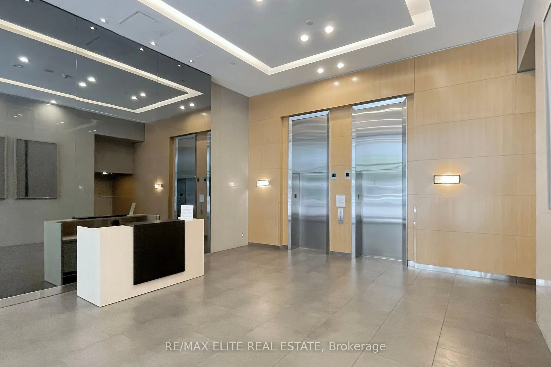 Photo 5 of Unit 2208, 65 Bremner Boulevard, Toronto, Waterfront Communities — HOMEH