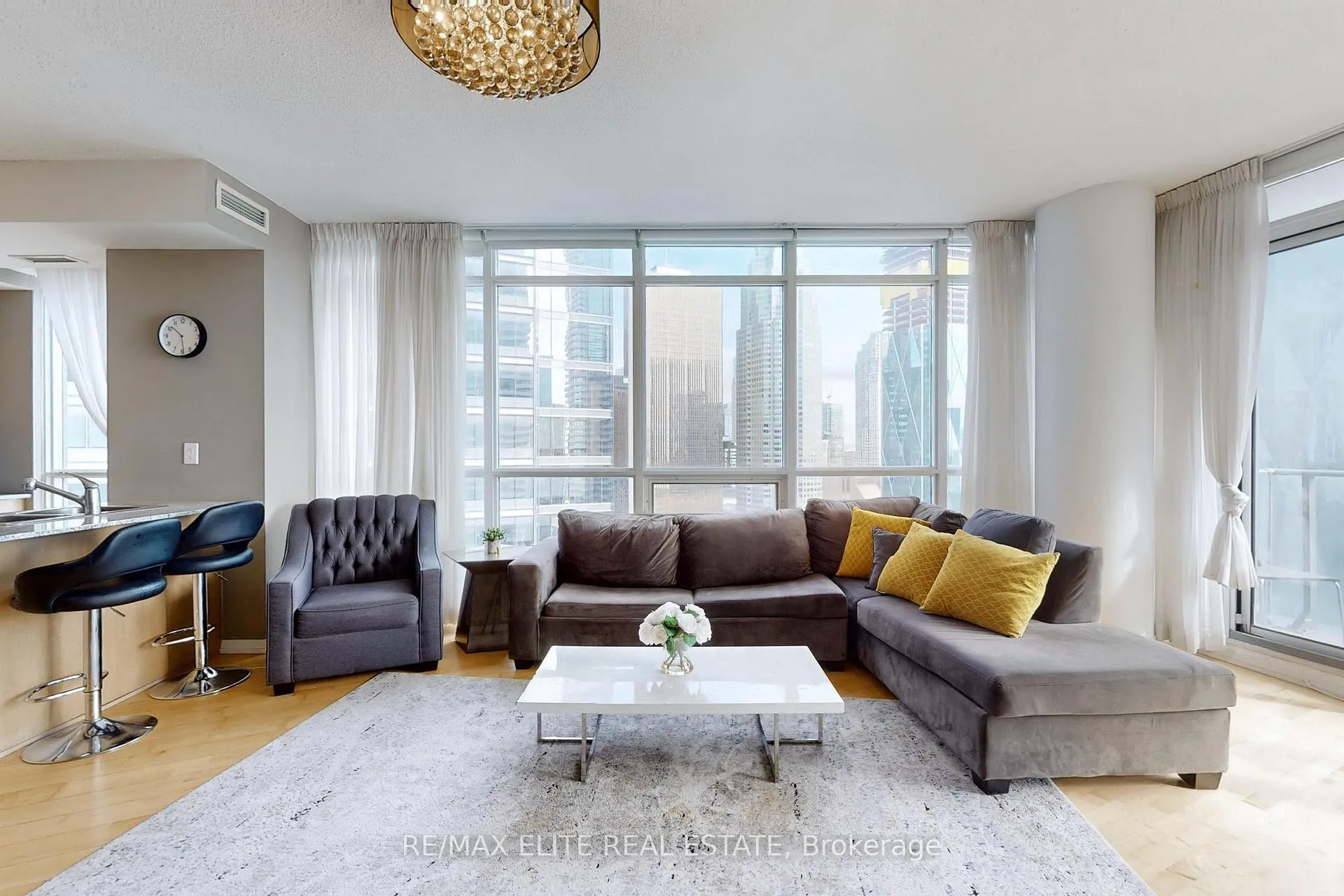Photo 8 of Unit 2208, 65 Bremner Boulevard, Toronto, Waterfront Communities — HOMEH