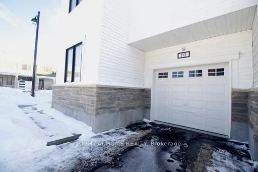 Photo 2 of 10 Caspian Row, Ottawa, Kanata - Emerald Meadows/Trailwest — HOMEH