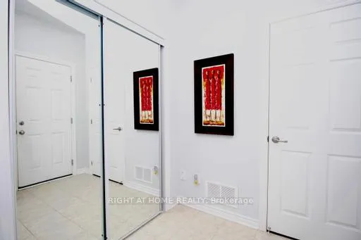 Photo 12 of 10 Caspian Row, Ottawa, Kanata - Emerald Meadows/Trailwest — HOMEH