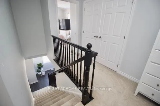 Photo 24 of 10 Caspian Row, Ottawa, Kanata - Emerald Meadows/Trailwest — HOMEH