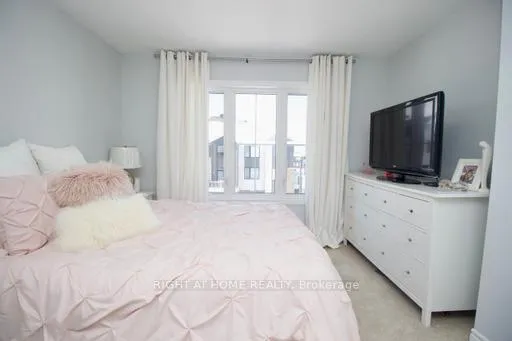 Photo 33 of 10 Caspian Row, Ottawa, Kanata - Emerald Meadows/Trailwest — HOMEH