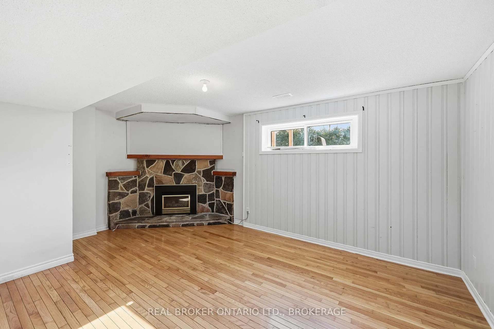 Photo 22 of 785 Canniff Place, Kingston, South of Taylor-Kidd Blvd — HOMEH