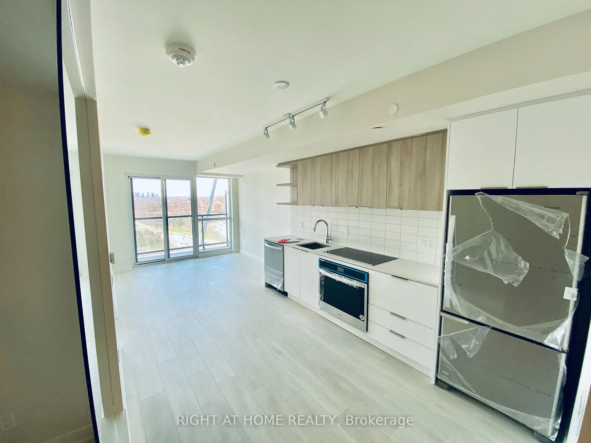 Photo 6 of Unit 2110, 6 Sonic Way, Toronto, Flemingdon Park — HOMEH