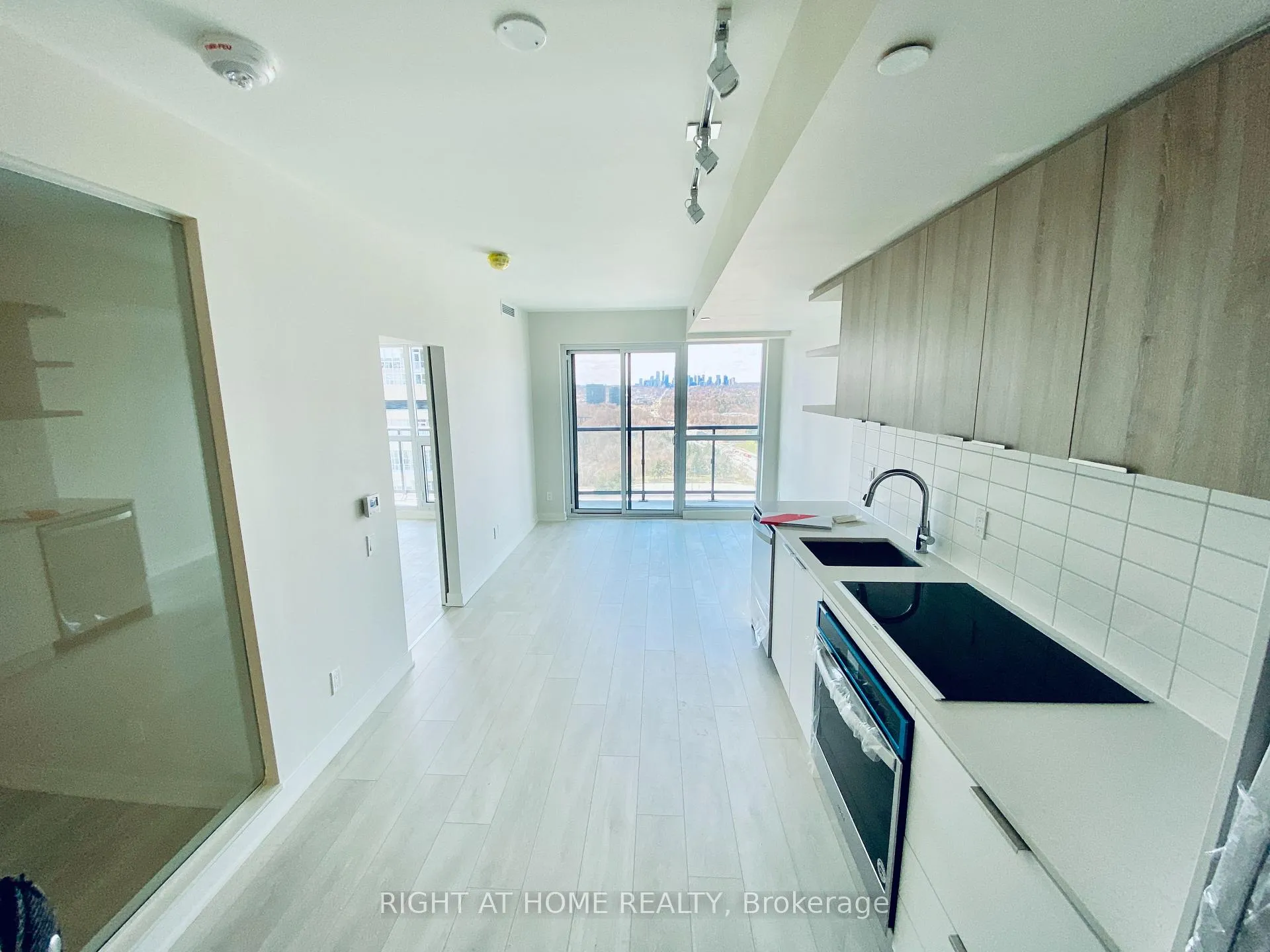Photo 10 of Unit 2110, 6 Sonic Way, Toronto, Flemingdon Park — HOMEH
