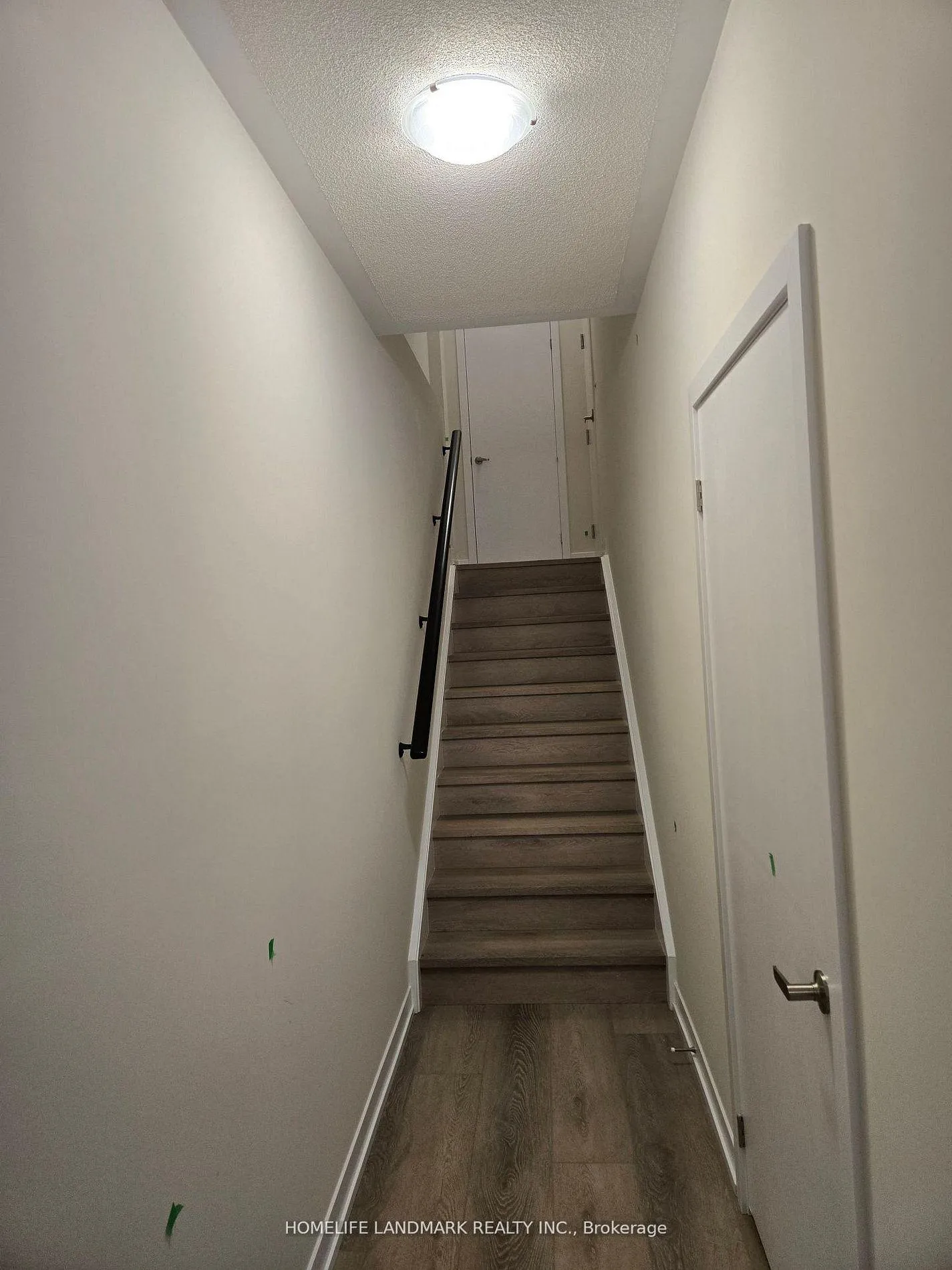 Photo 8 of 18B-18 Ziibi Way, Clarington, Newcastle — HOMEH