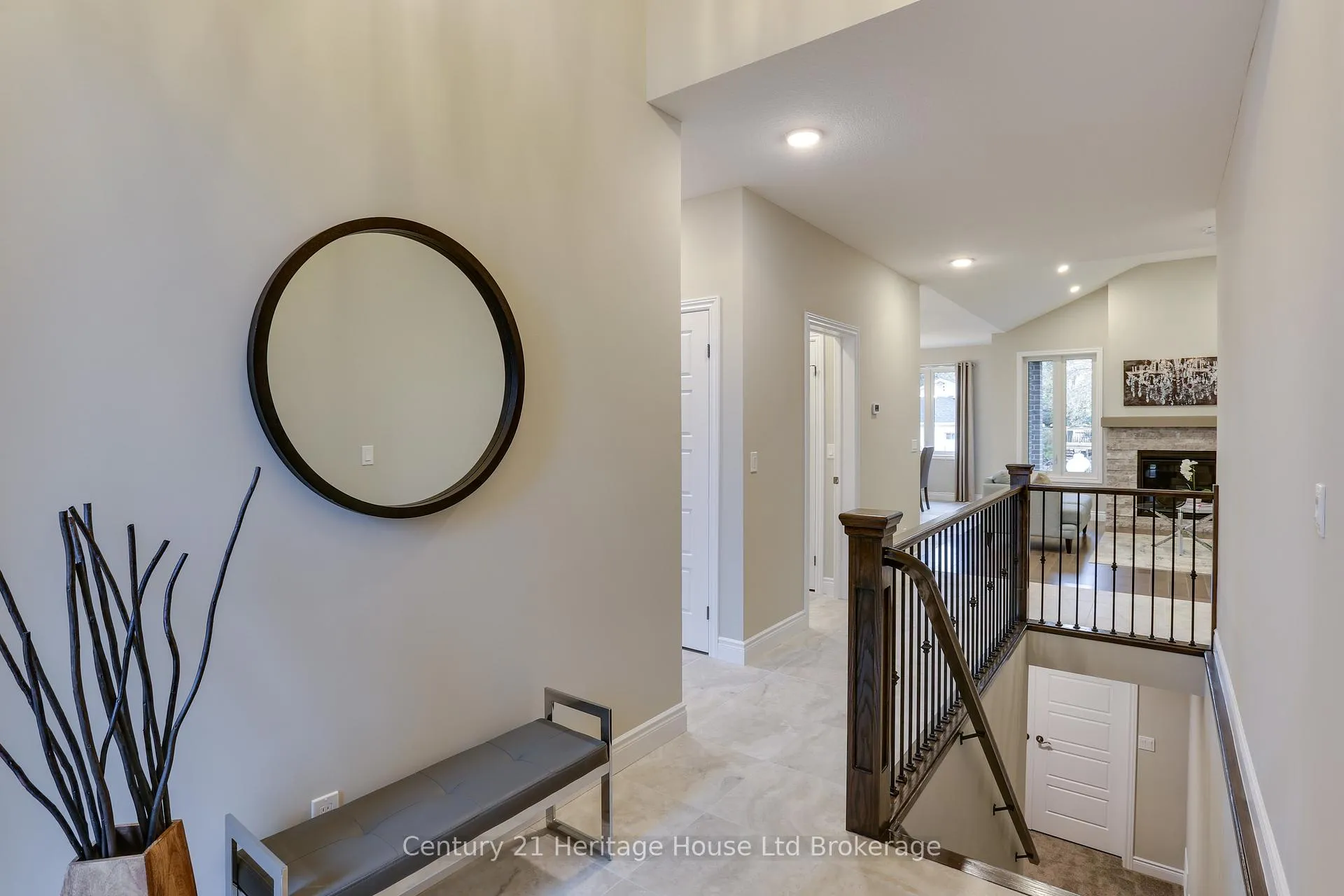 Photo 5 of 114 Beech Boulevard, Tillsonburg — HOMEH