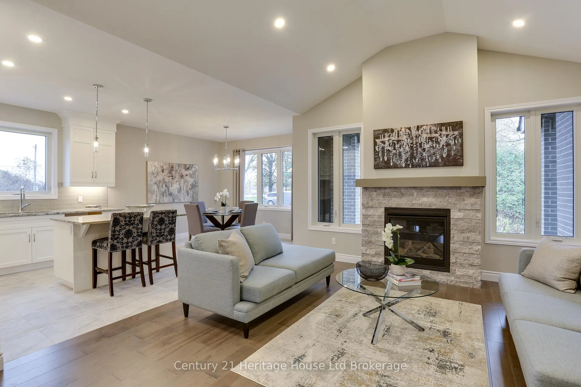 Photo 13 of 114 Beech Boulevard, Tillsonburg — HOMEH