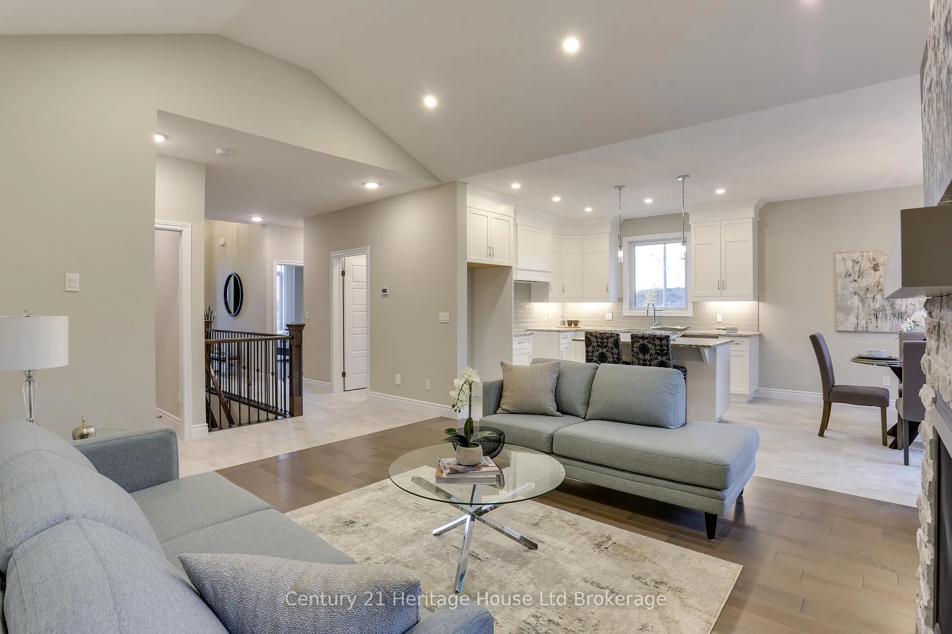 Photo 14 of 114 Beech Boulevard, Tillsonburg — HOMEH