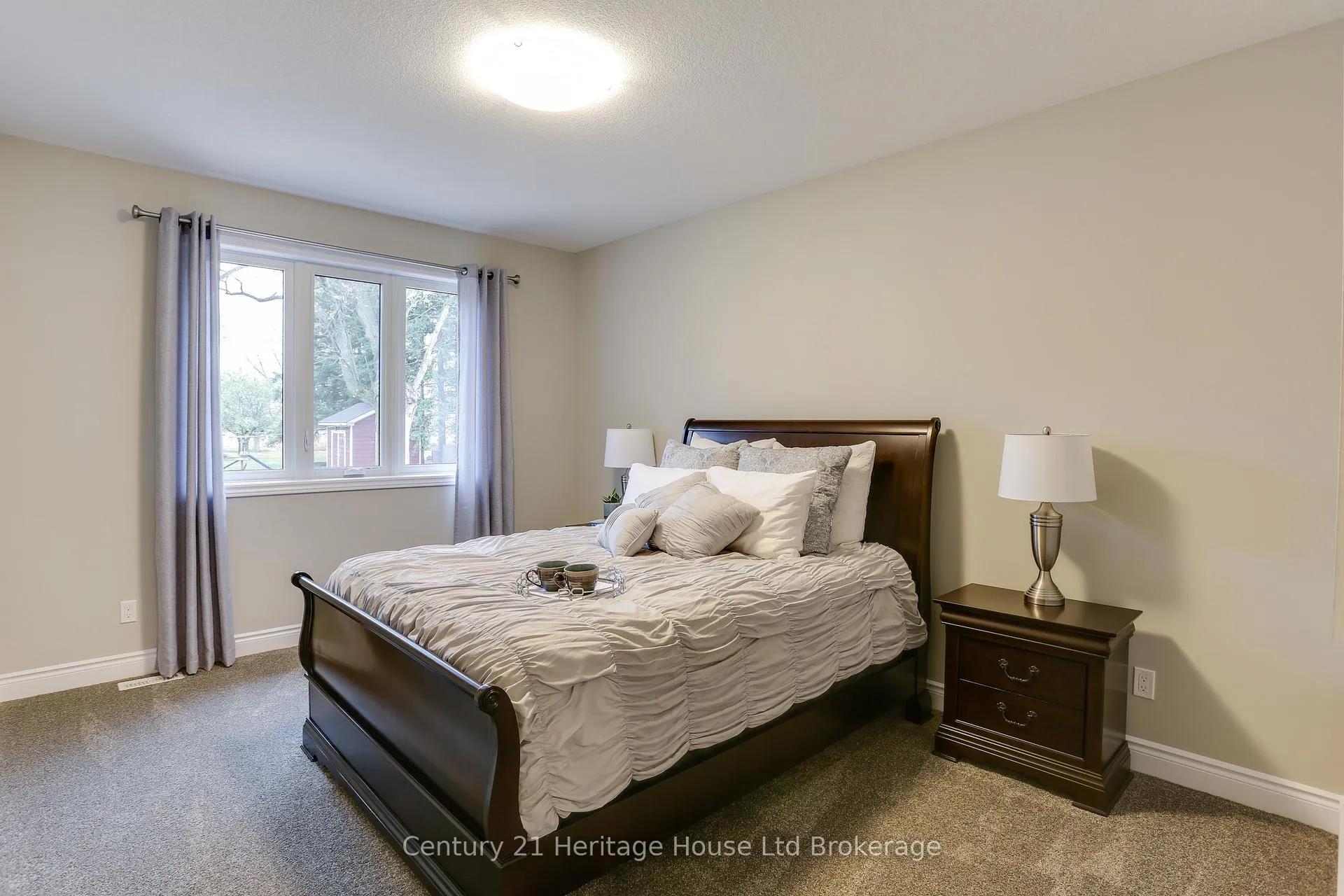 Photo 15 of 114 Beech Boulevard, Tillsonburg — HOMEH
