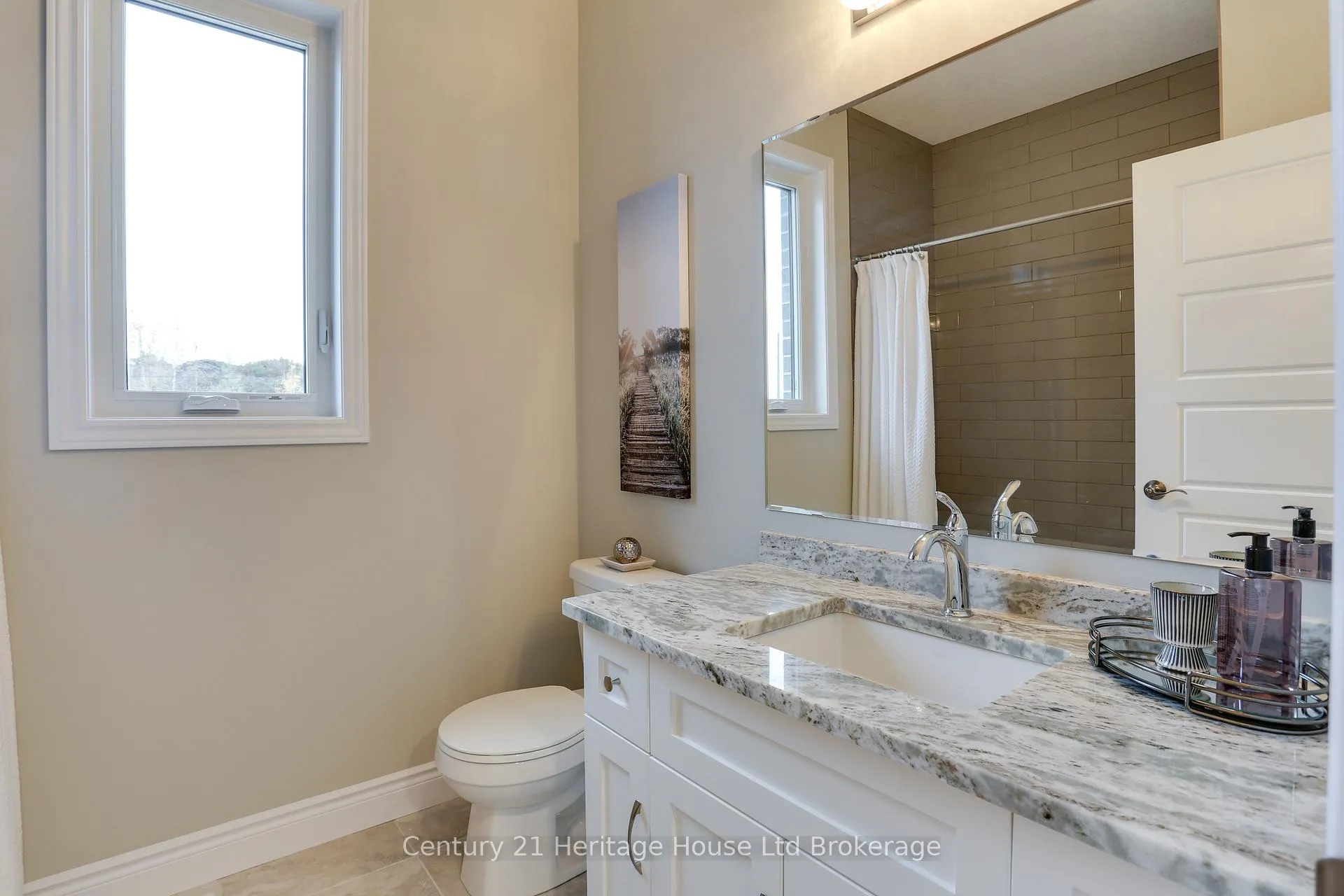 Photo 21 of 114 Beech Boulevard, Tillsonburg — HOMEH