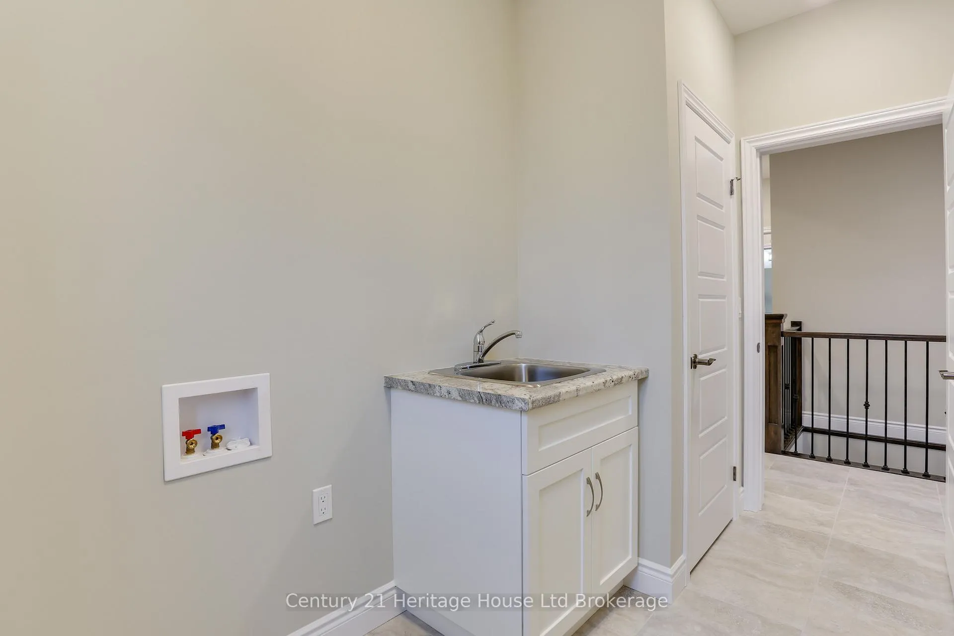 Photo 23 of 114 Beech Boulevard, Tillsonburg — HOMEH